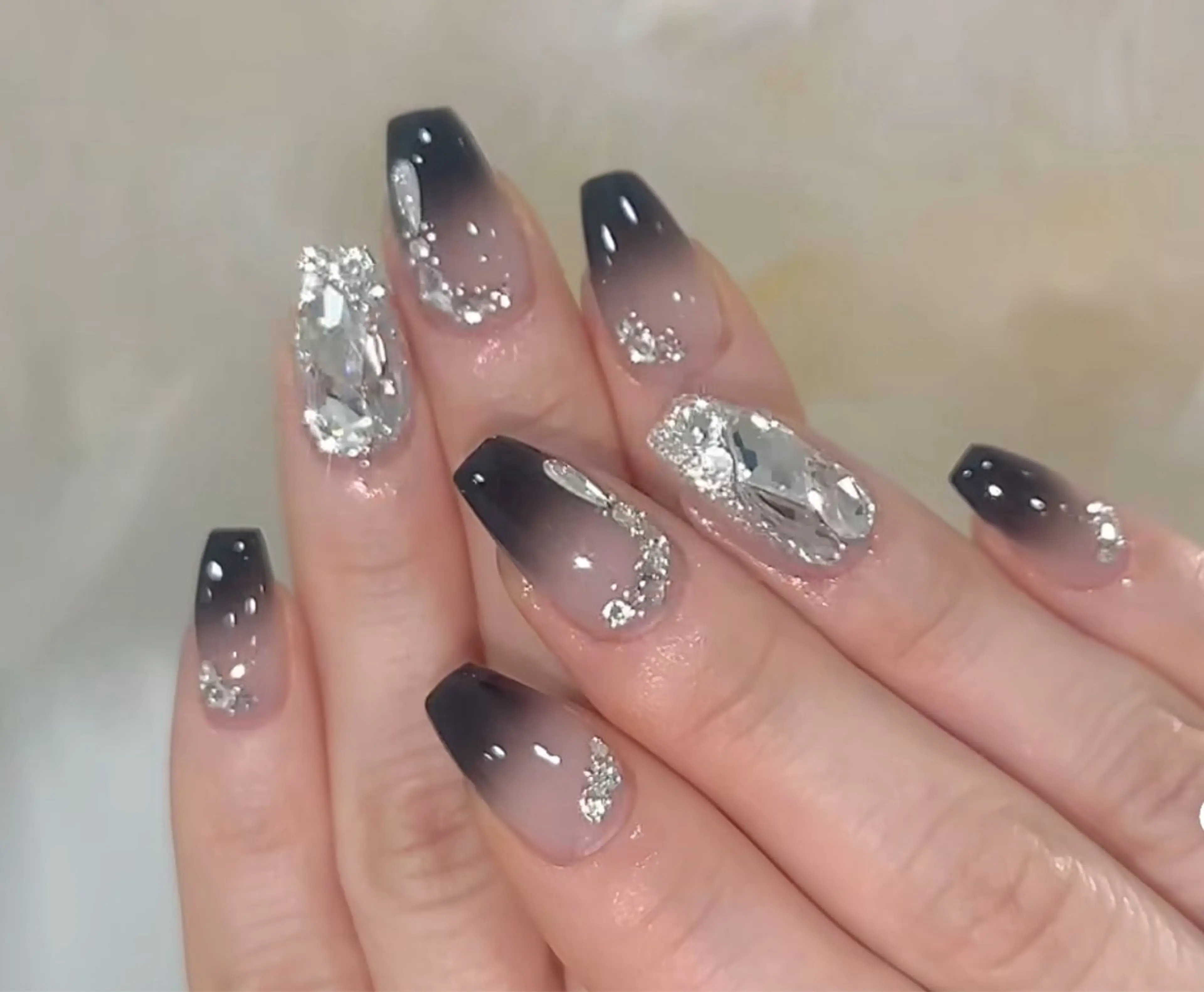 ネイル フレンチネイル ジェルネイル ガラスフレンチ ハロウィン 韓国ネイル H.baby Nail Salonのネイルデザイン