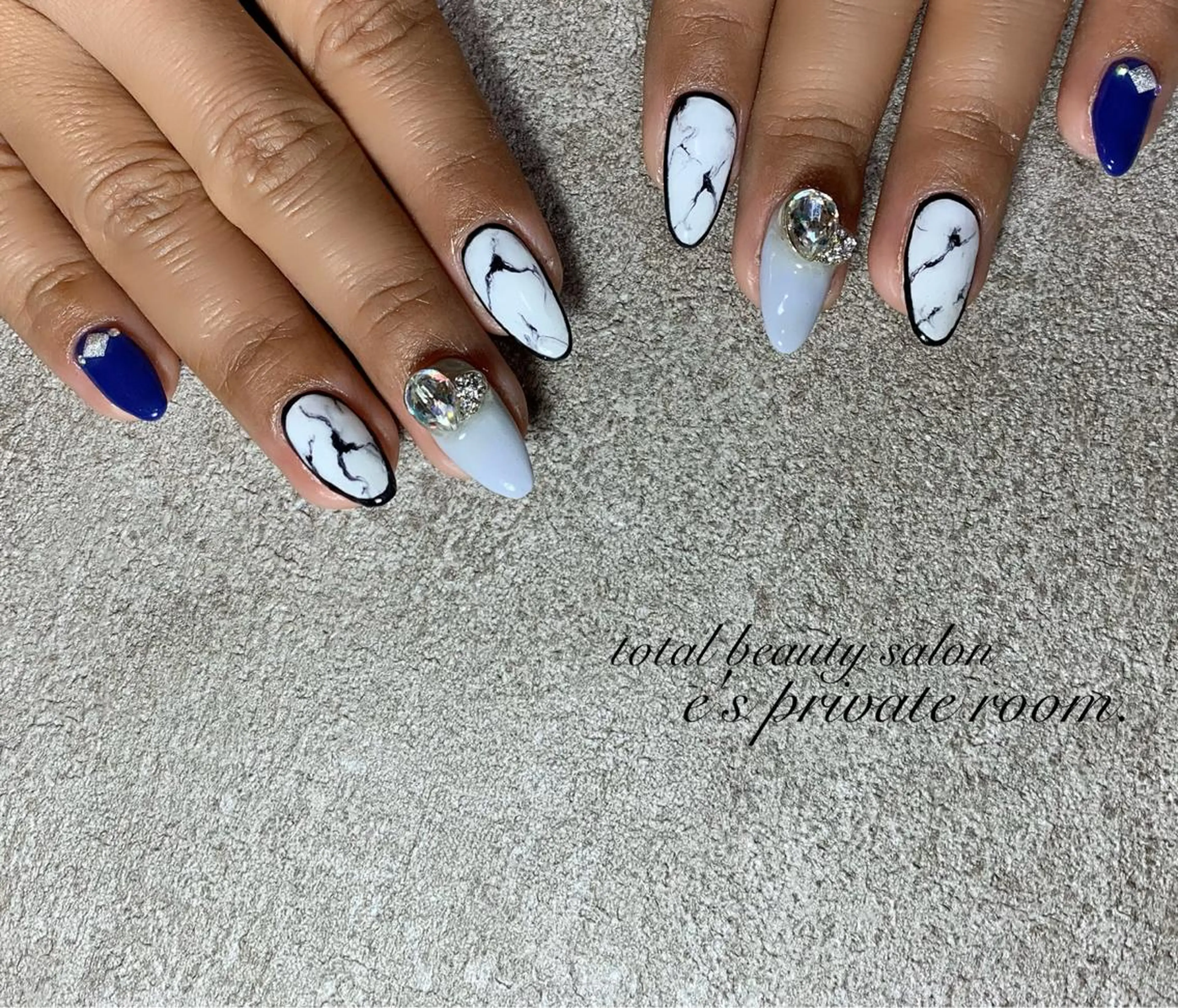 ネイル LAVISH nail salonのネイルデザイン