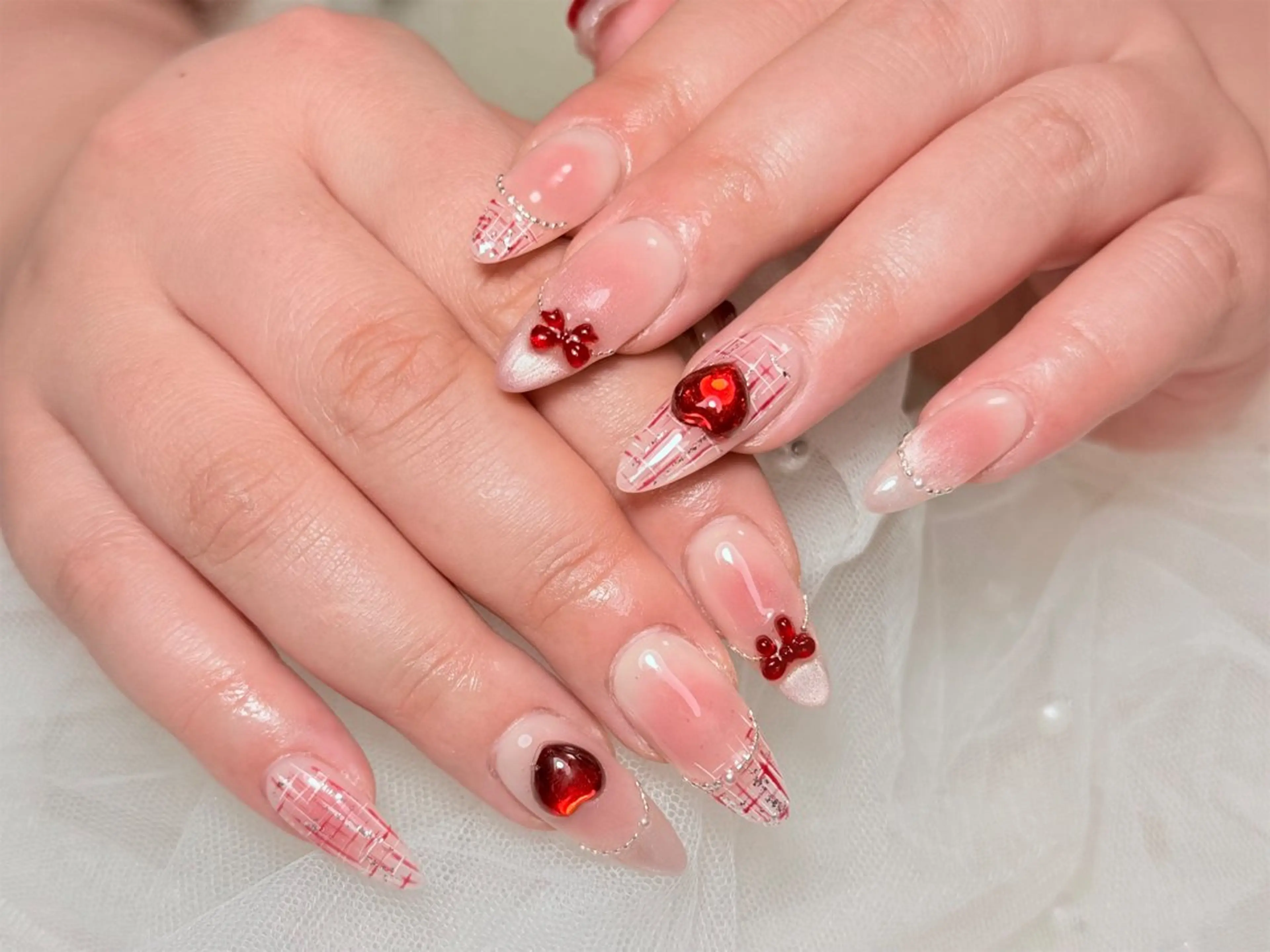 ネイル 持ち込み 高橋 ユキのネイルデザイン