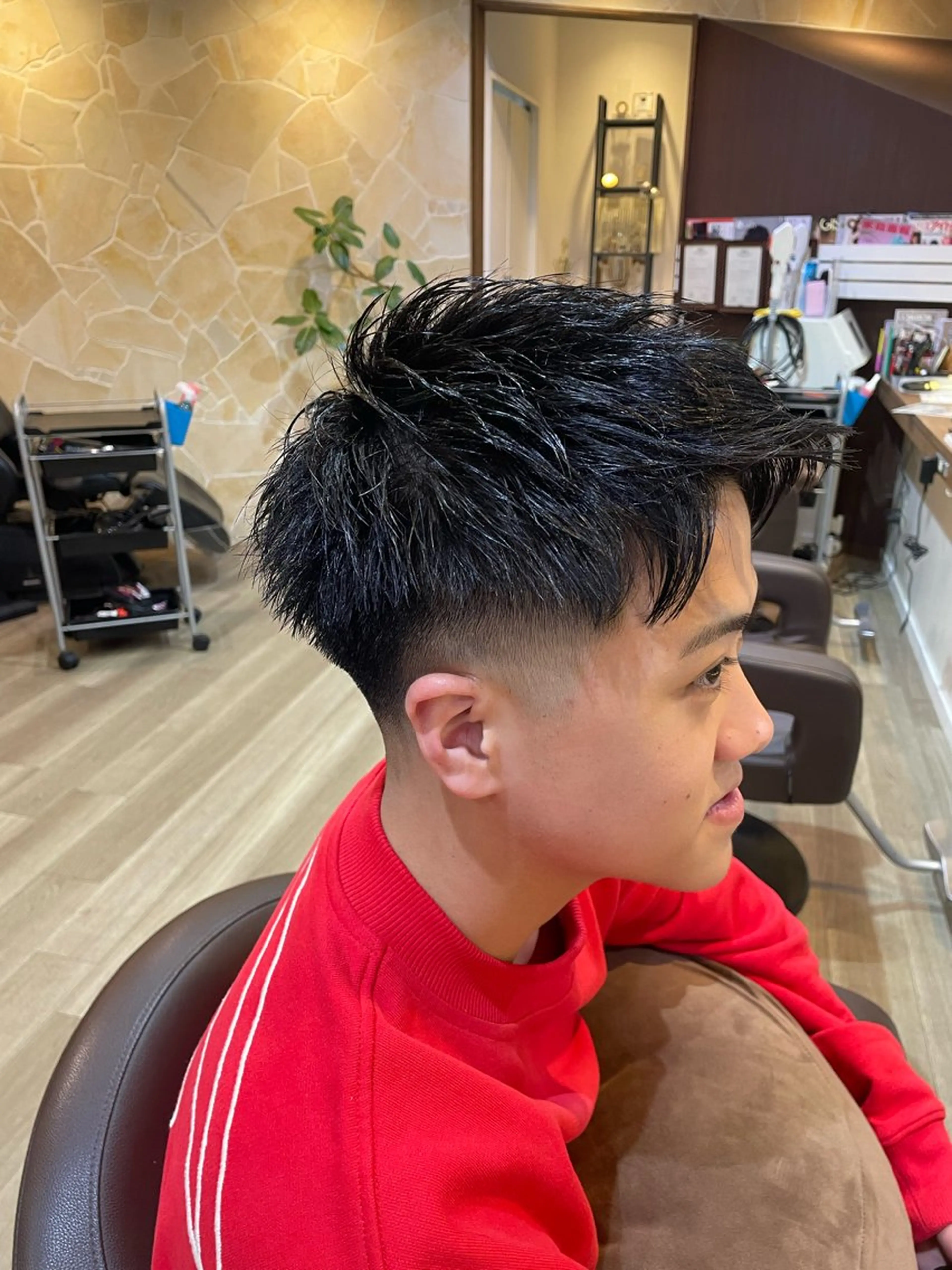 メンズ アップバング フェードカット 刈り上げ けいせい/横浜/ カラー、パーマ、縮毛のヘアスタイル