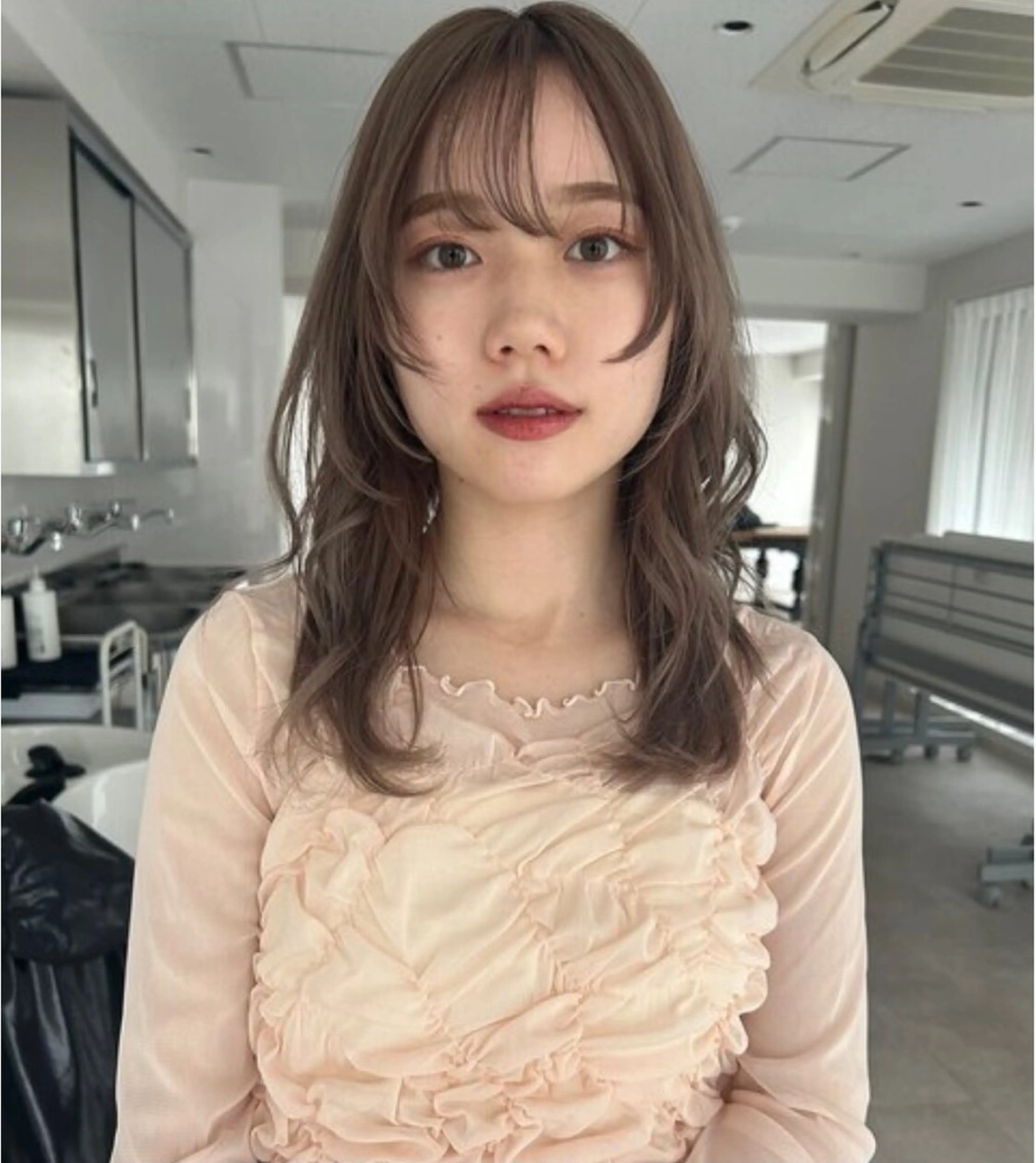 ロング FERIA梅田🖤 透明感カラー🎀のヘアスタイル