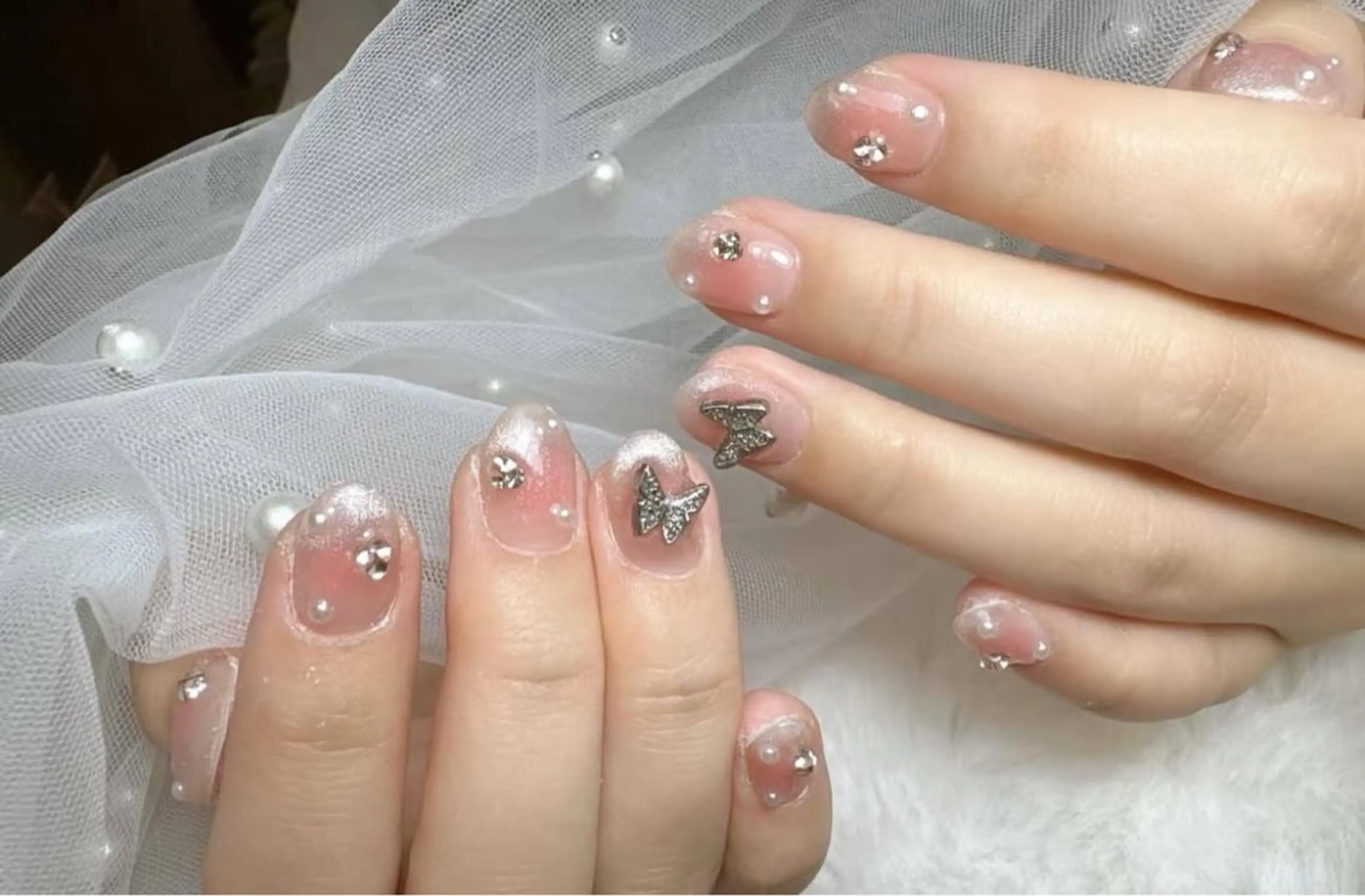 ネイル アートネイル フラワーネイル フレンチネイル ジェルネイル グラデーション ハンドネイル Ryu Nail NekoChanのネイルデザイン