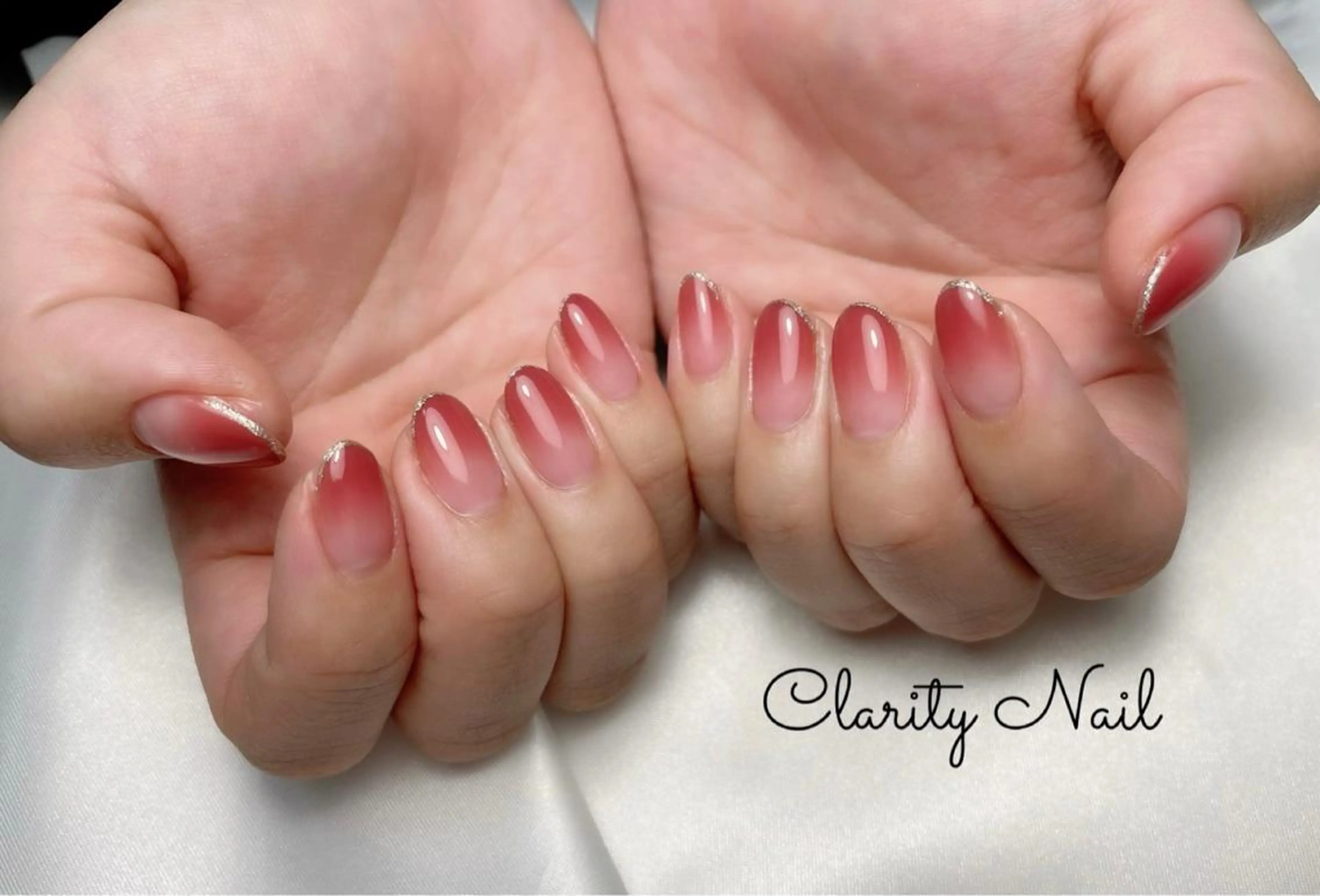 ネイル グラデーション ラメ(グリッター) ハンドネイル Clarity Nailのネイルデザイン