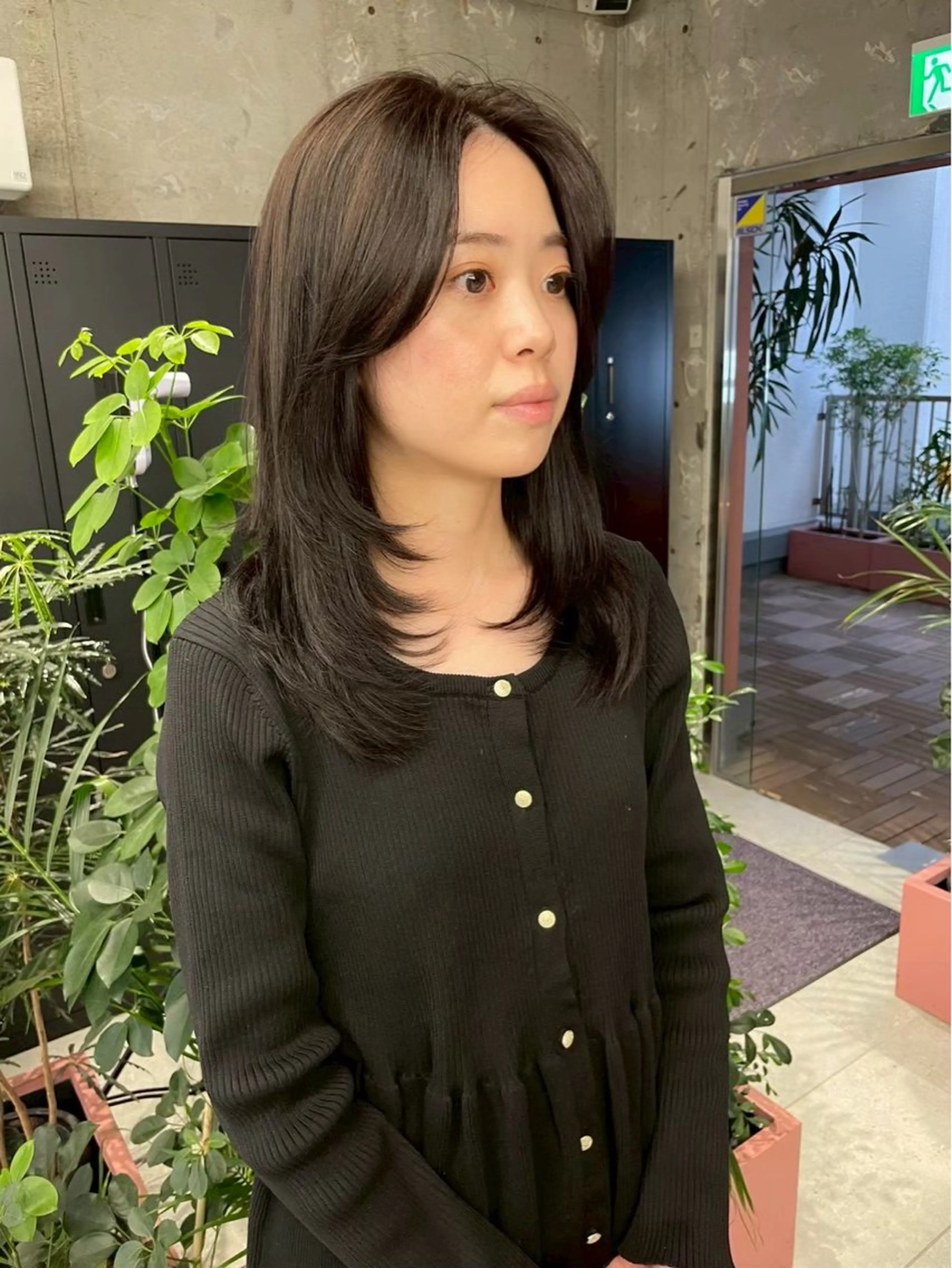 ロング カット MIFA レイヤー／パーマのヘアスタイル