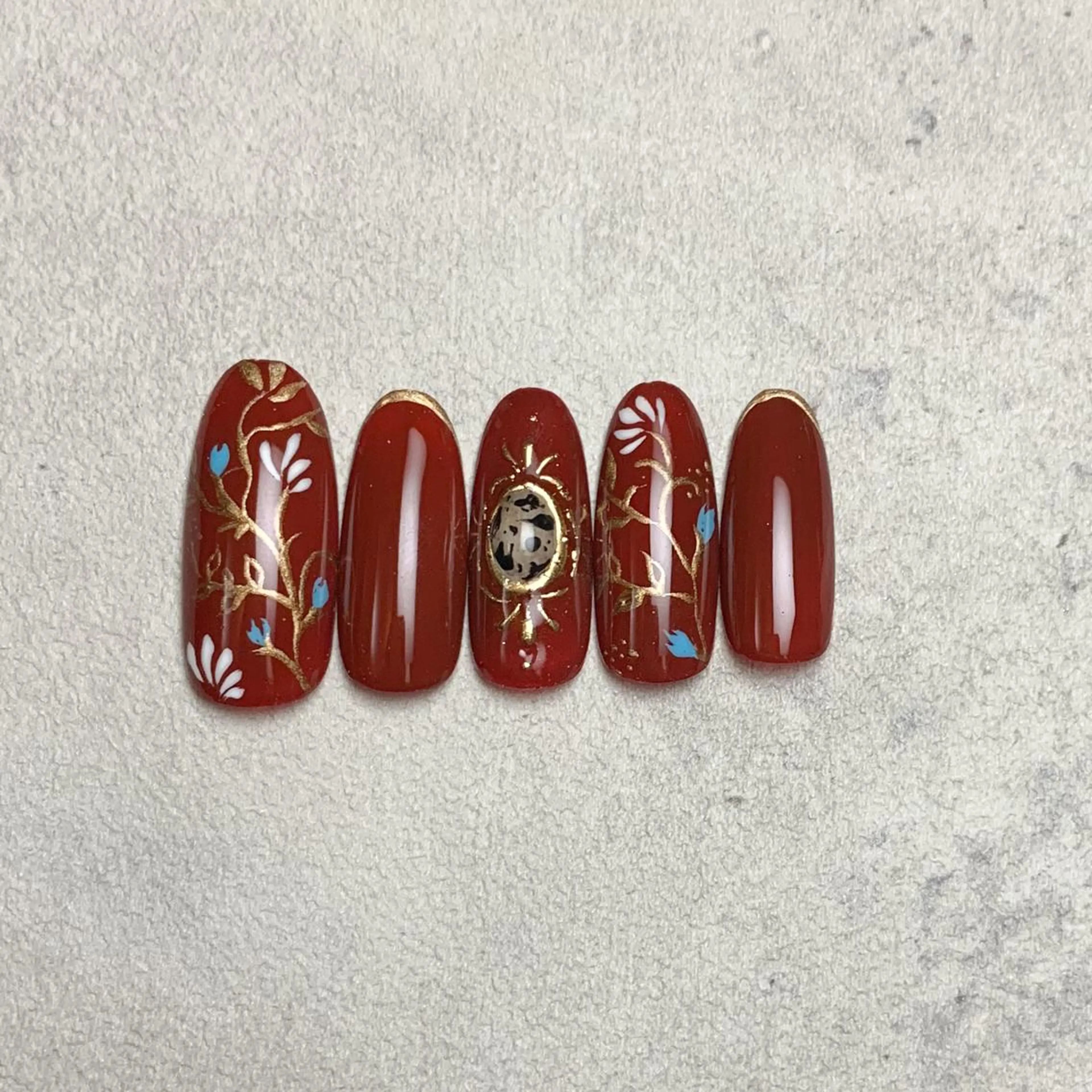 ネイル FIORITURA aiのネイルデザイン