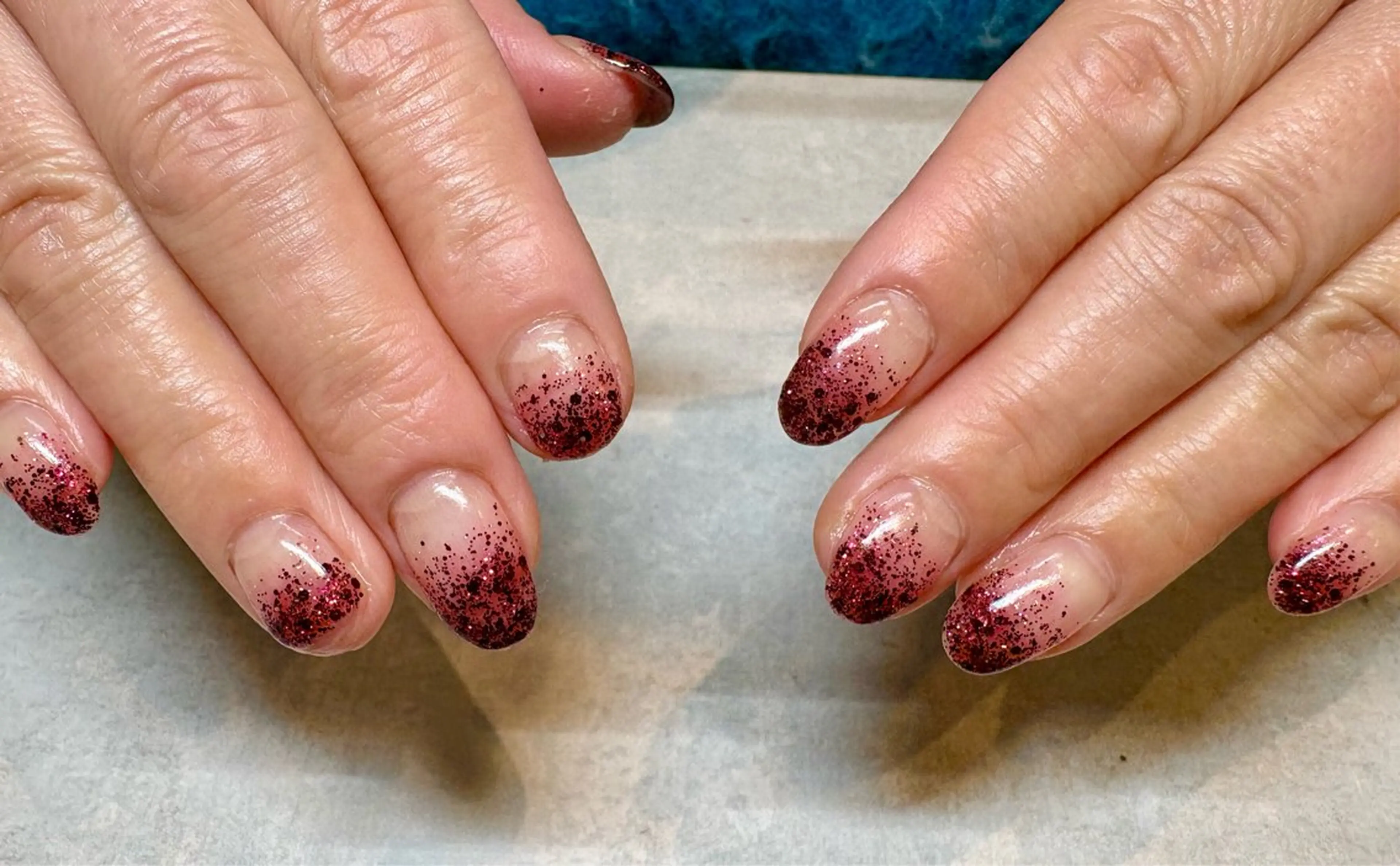 ネイル ラメ(グリッター) ラメグラデーション 赤色 シンプルネイル ハンドネイル salonmadre Rikacoのネイルデザイン