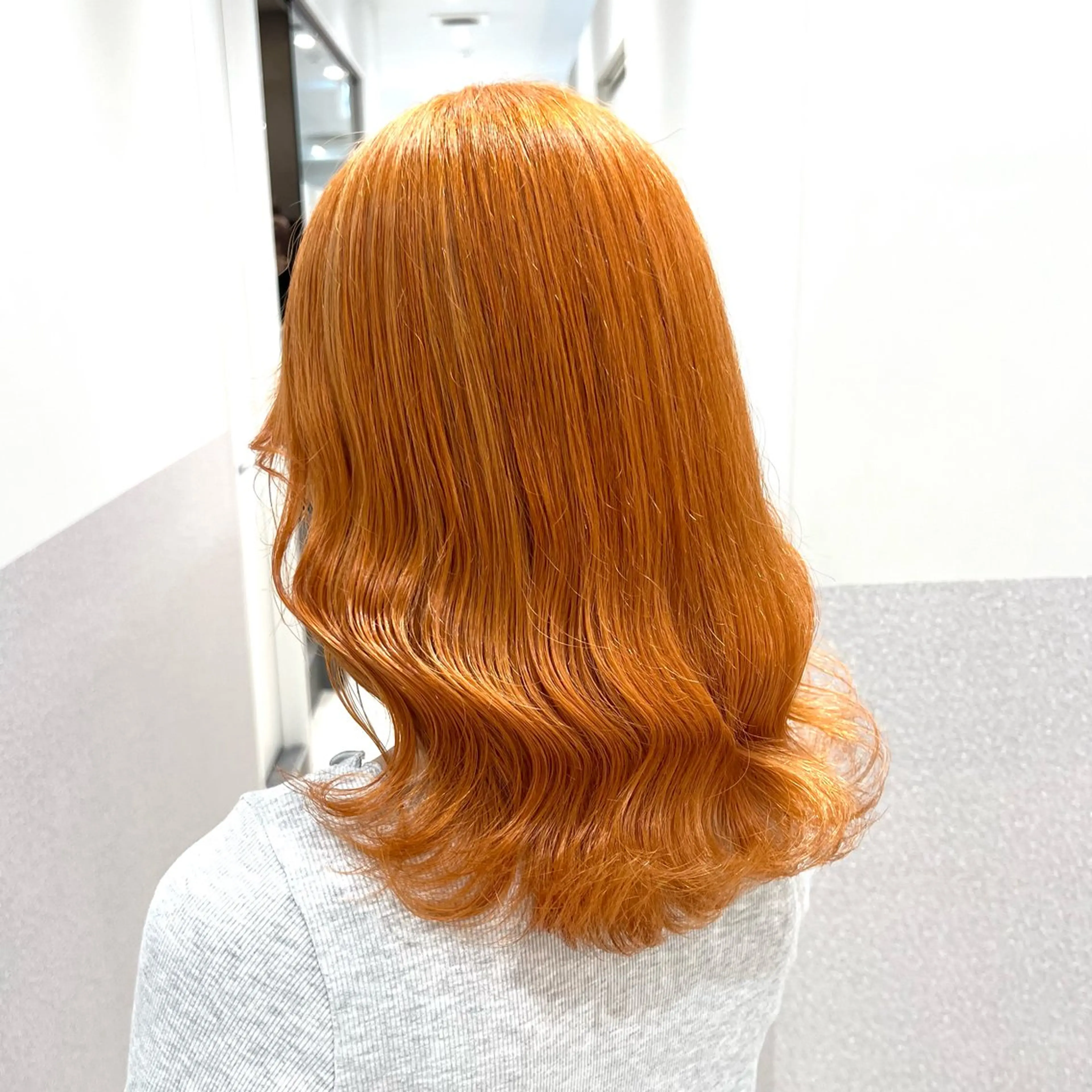 ミディアム カラー 🩵ブリーチカラー 🐈MIORI🩵のヘアスタイル