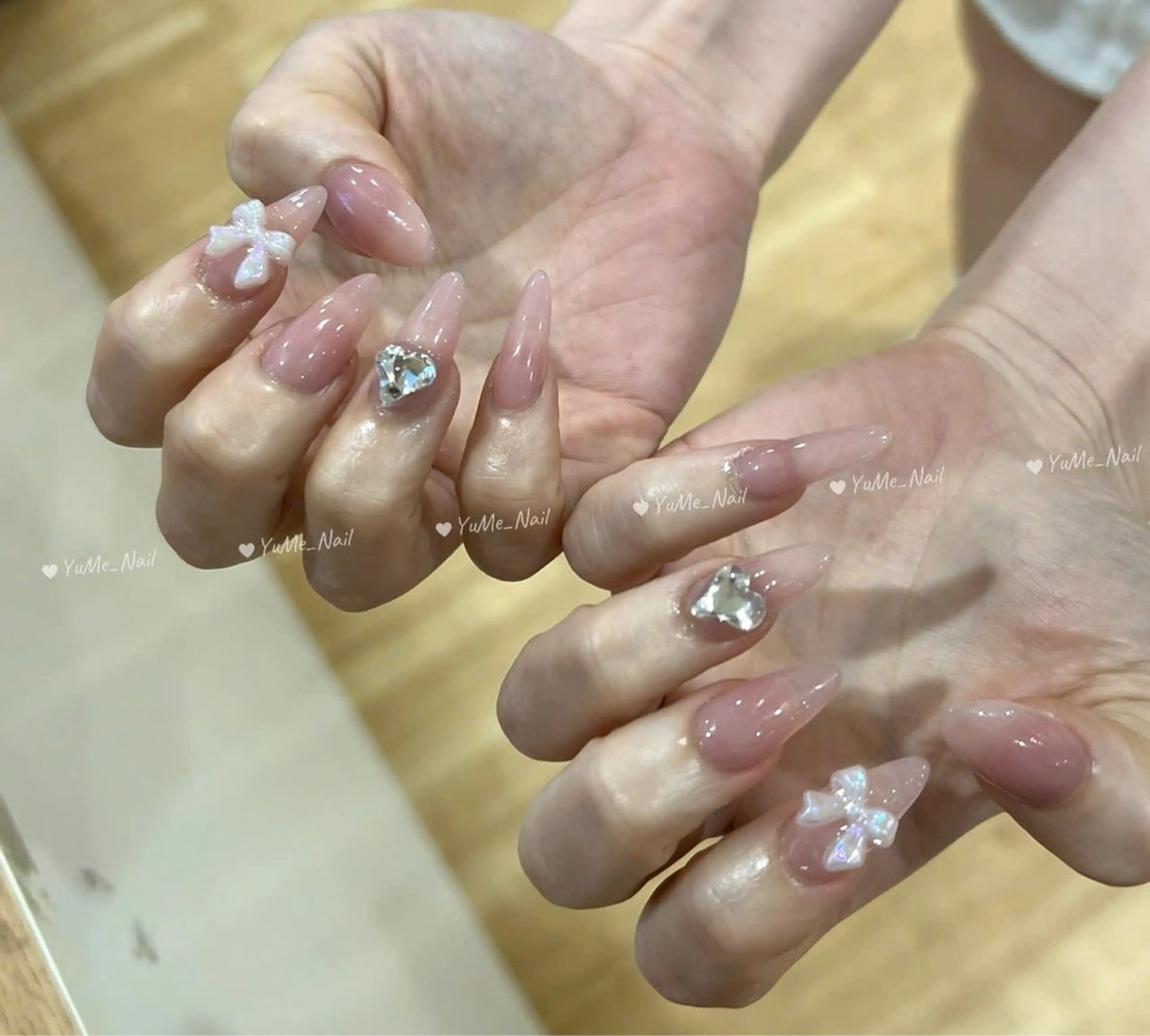 ミディアム ヒエン NAILのネイルデザイン