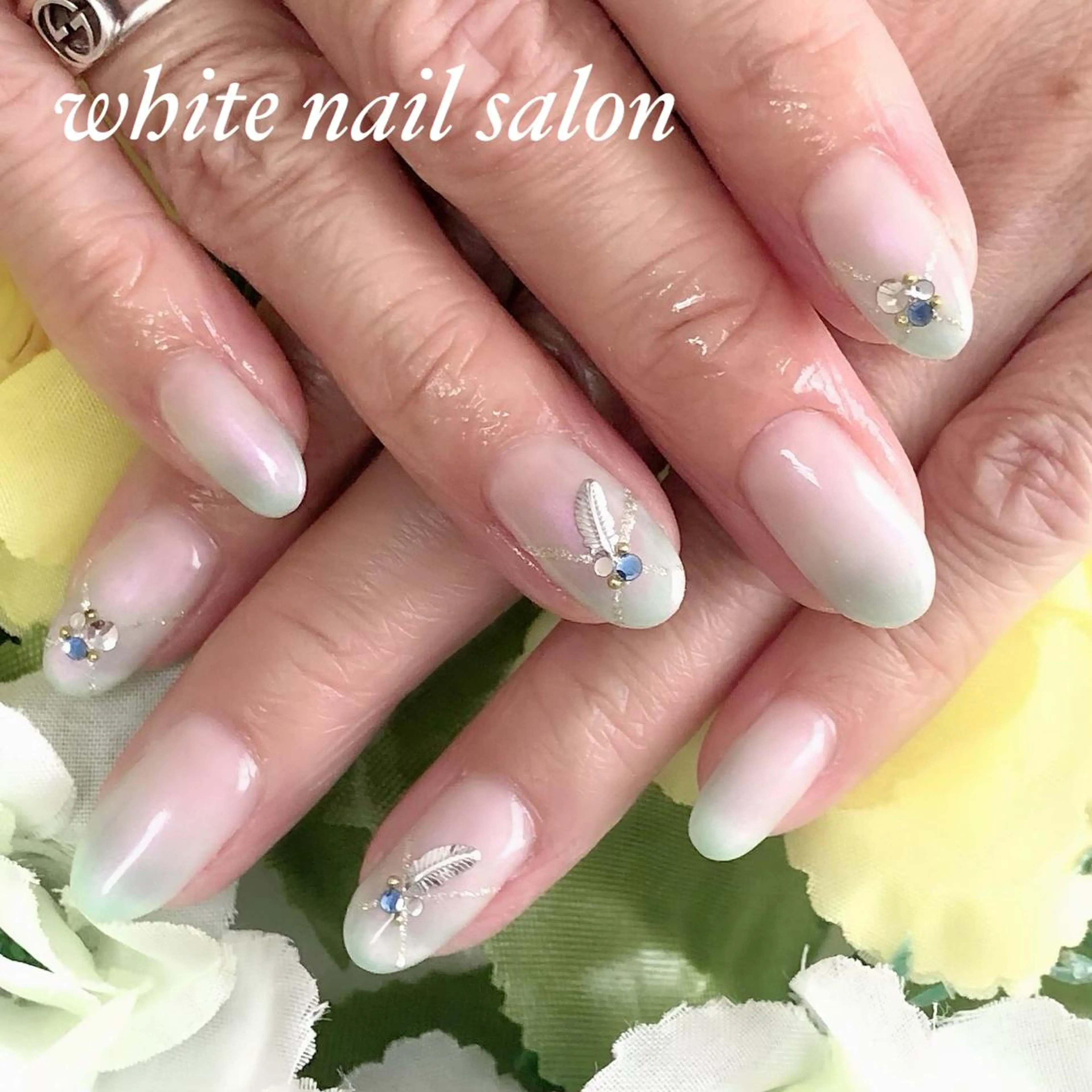 ネイル アートネイル フレンチネイル ジェルネイル ハードジェル 持ち込み ハンドネイル white nail salonのネイルデザイン
