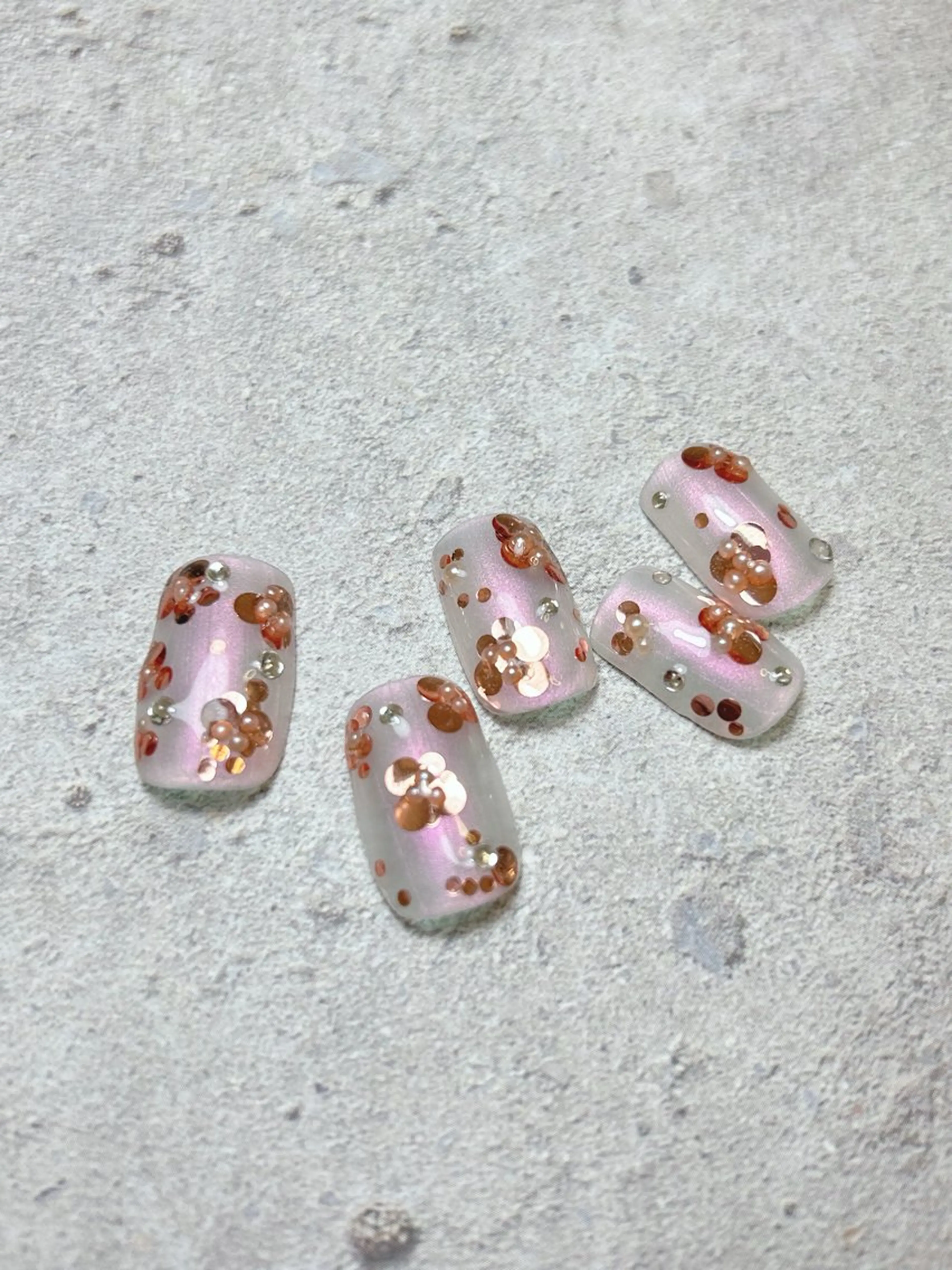 ネイル 透灯 TOUTOU所属・透灯 TOUTOU 🪄のネイルデザイン