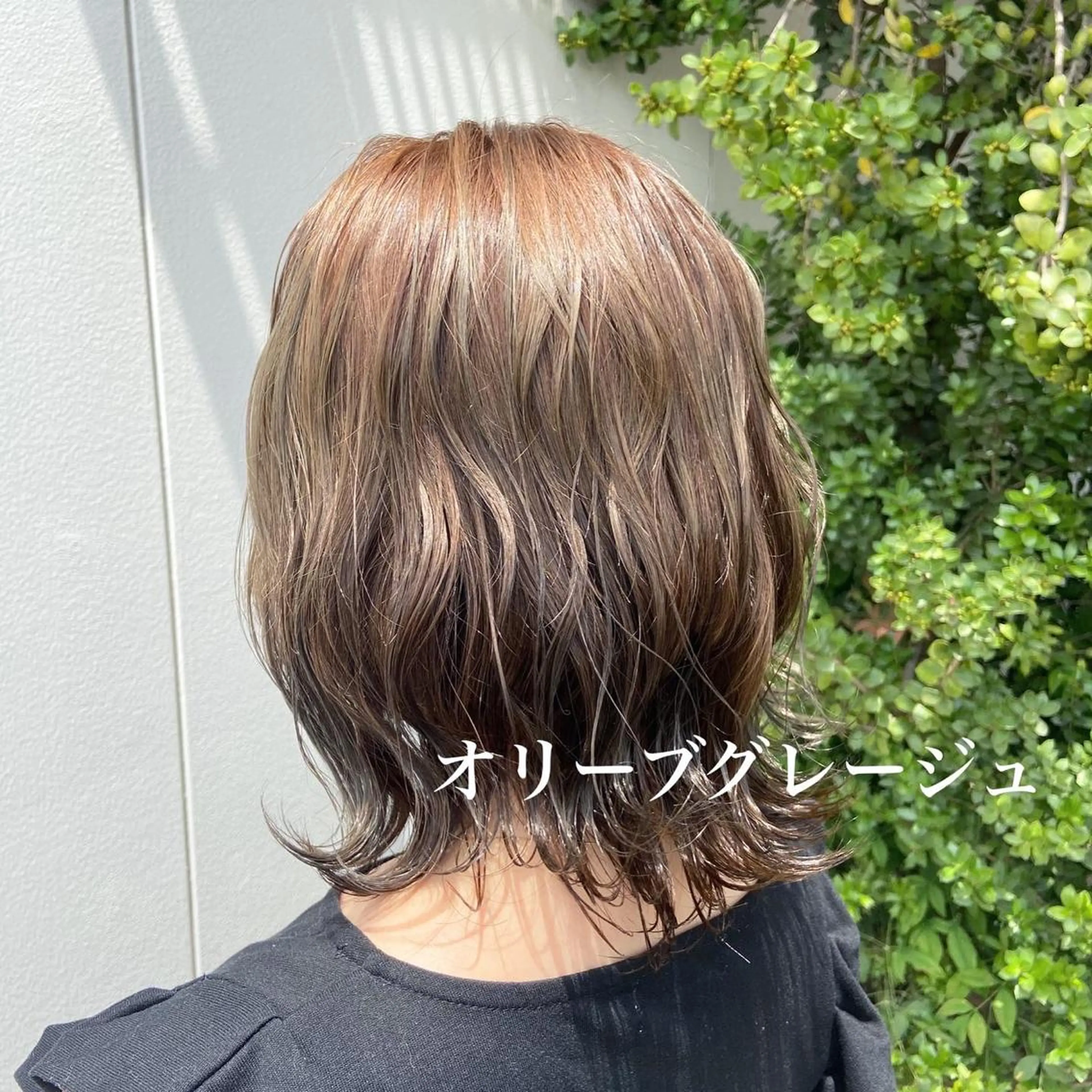 ミディアム 鈴木 琴乃のヘアスタイル