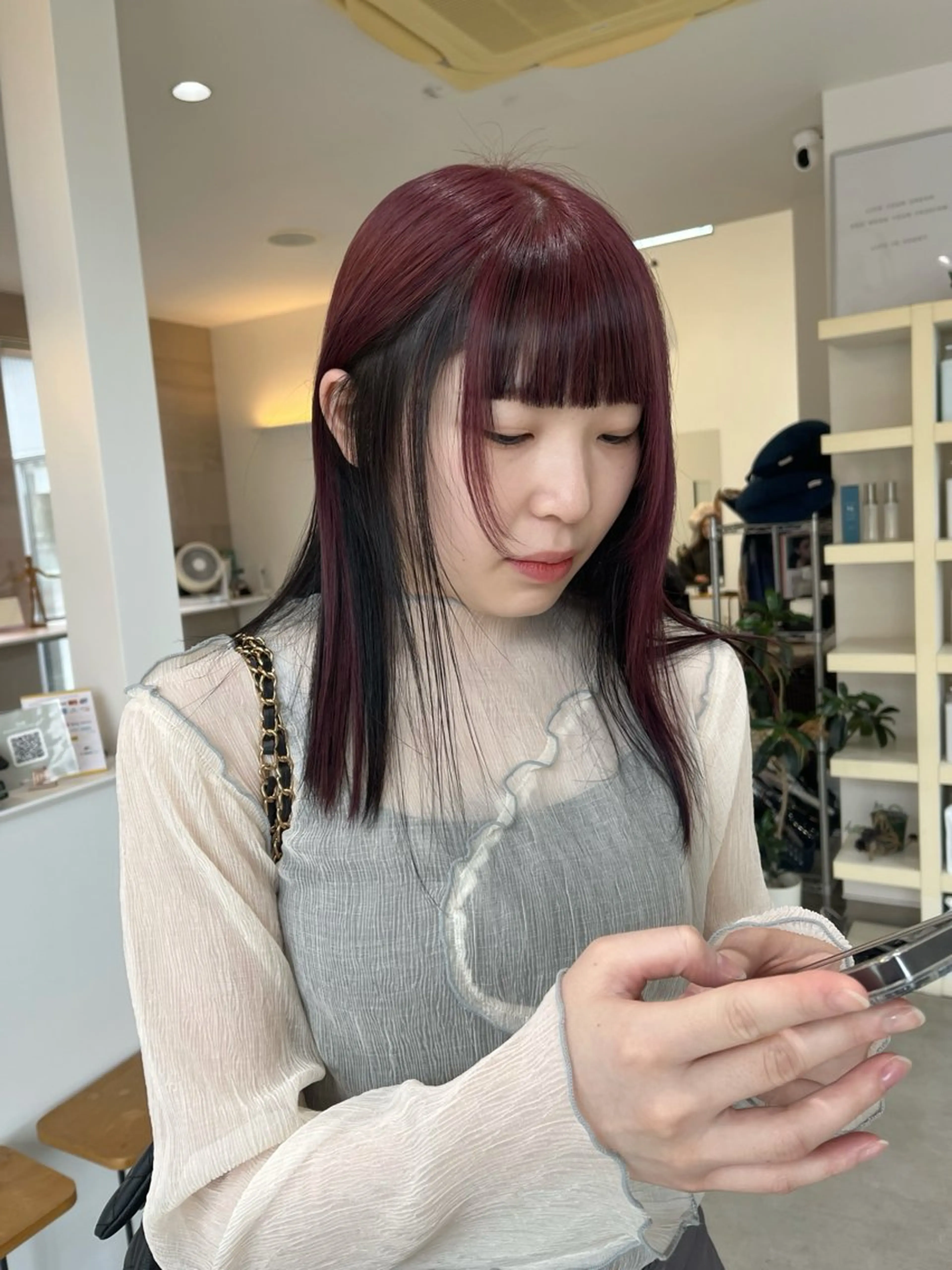 セミロング カラー ヘアカラー 長山 茉白のヘアスタイル