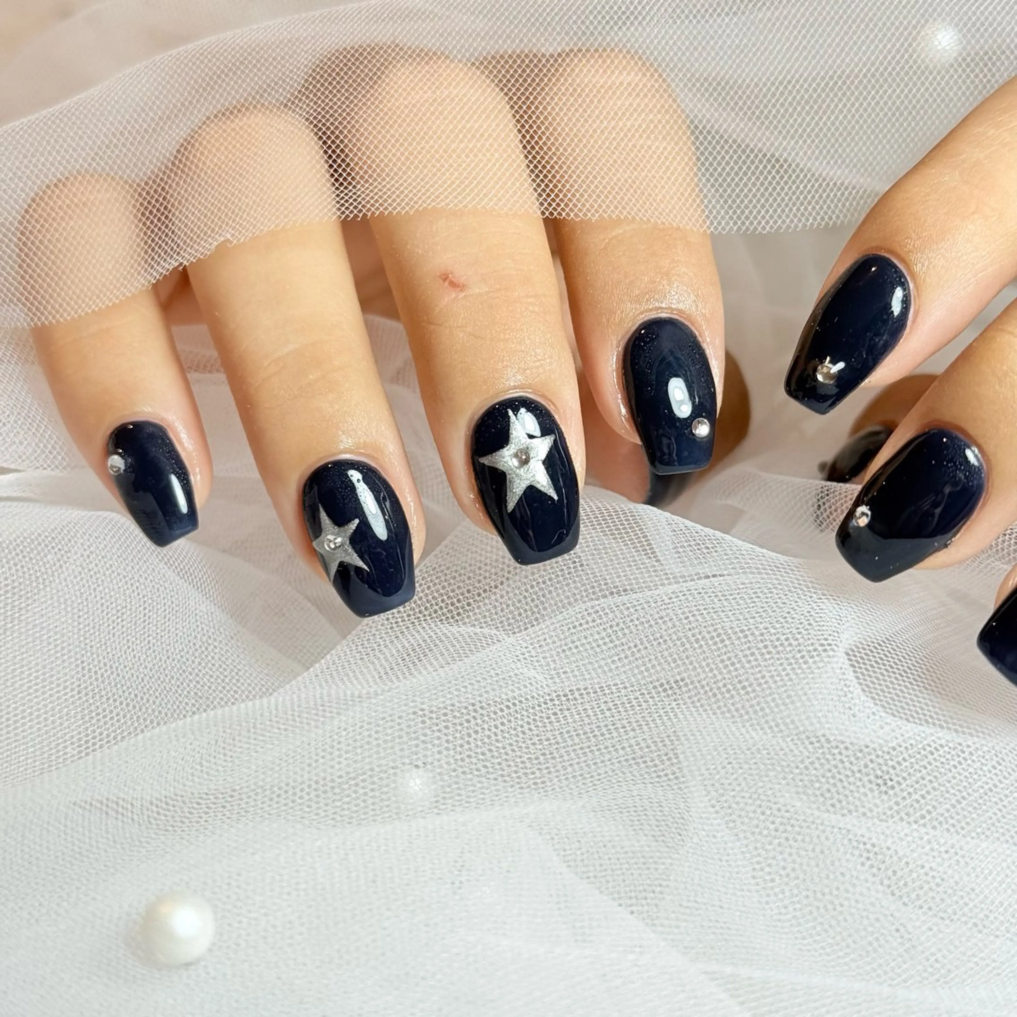 ネイル チークネイル フレンチネイル グラデーション キラキラネイル 韓国ネイル ハンドネイル Risa_ Nailのネイルデザイン