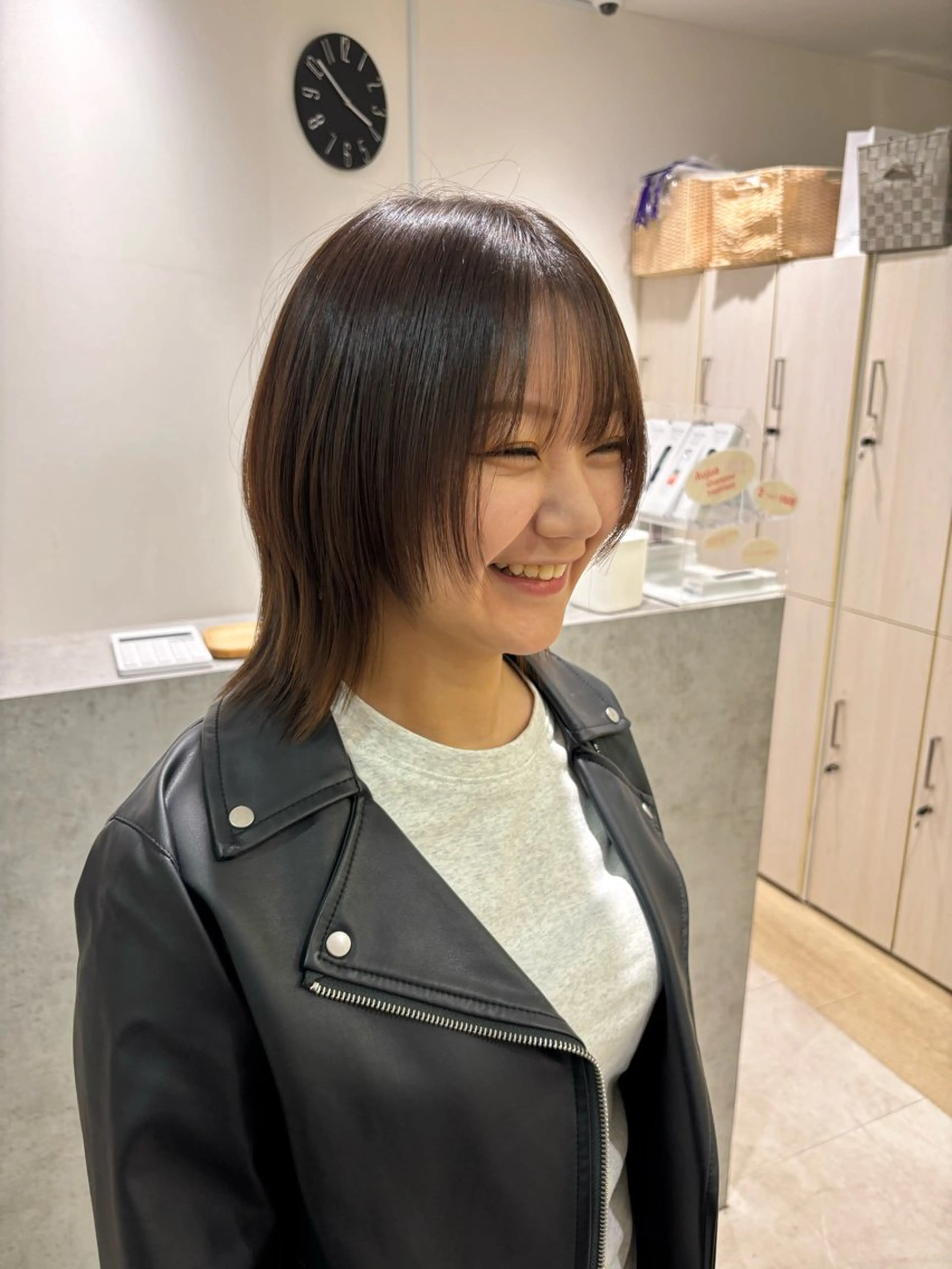 ミディアム ボブ レイヤーカット ウルフカット 🥇赤み消しカラー／ 髪質改善の匠🥇のヘアスタイル