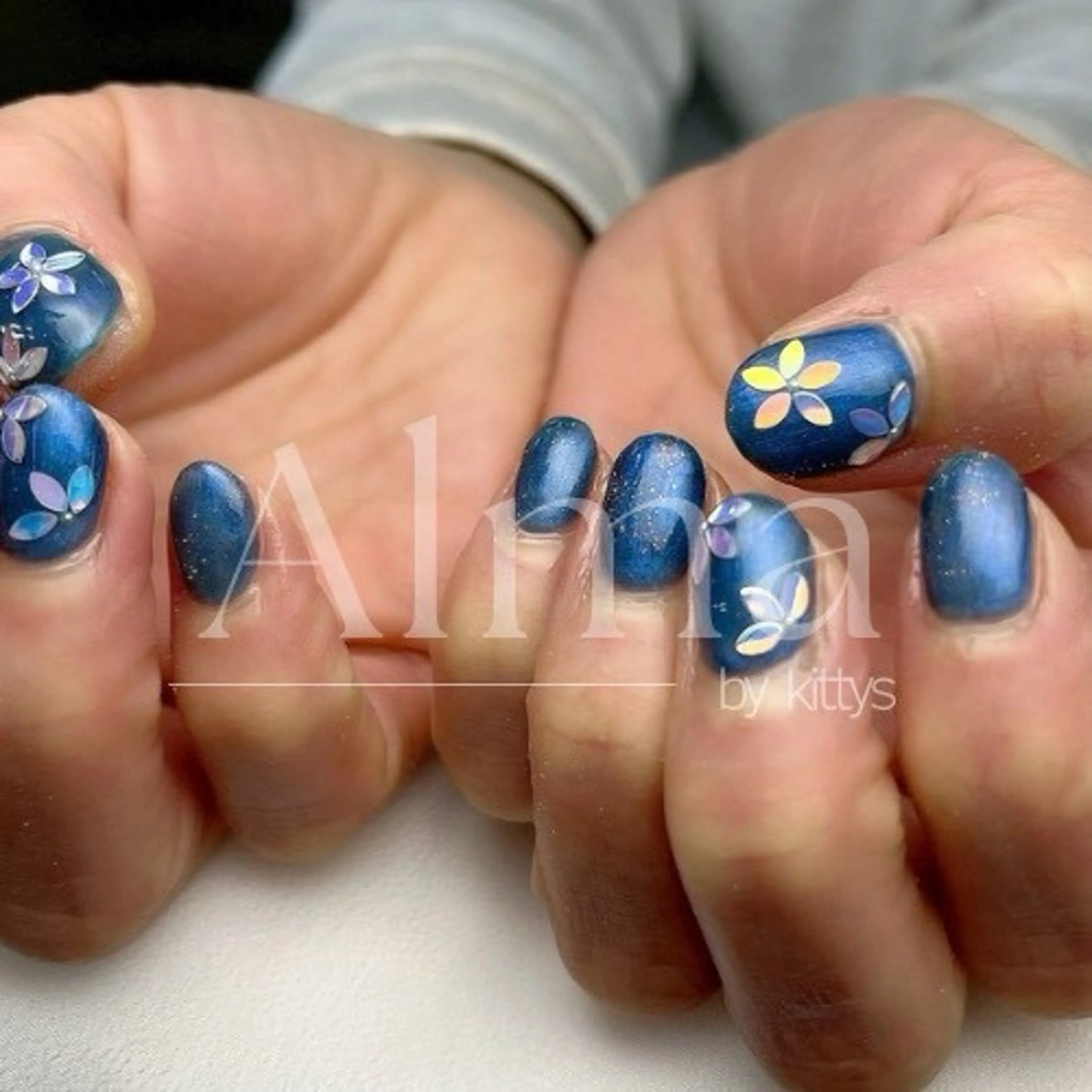 ネイル ハンドネイル Alma by kittys 谷保店所属・Alma chitoseのネイルデザイン