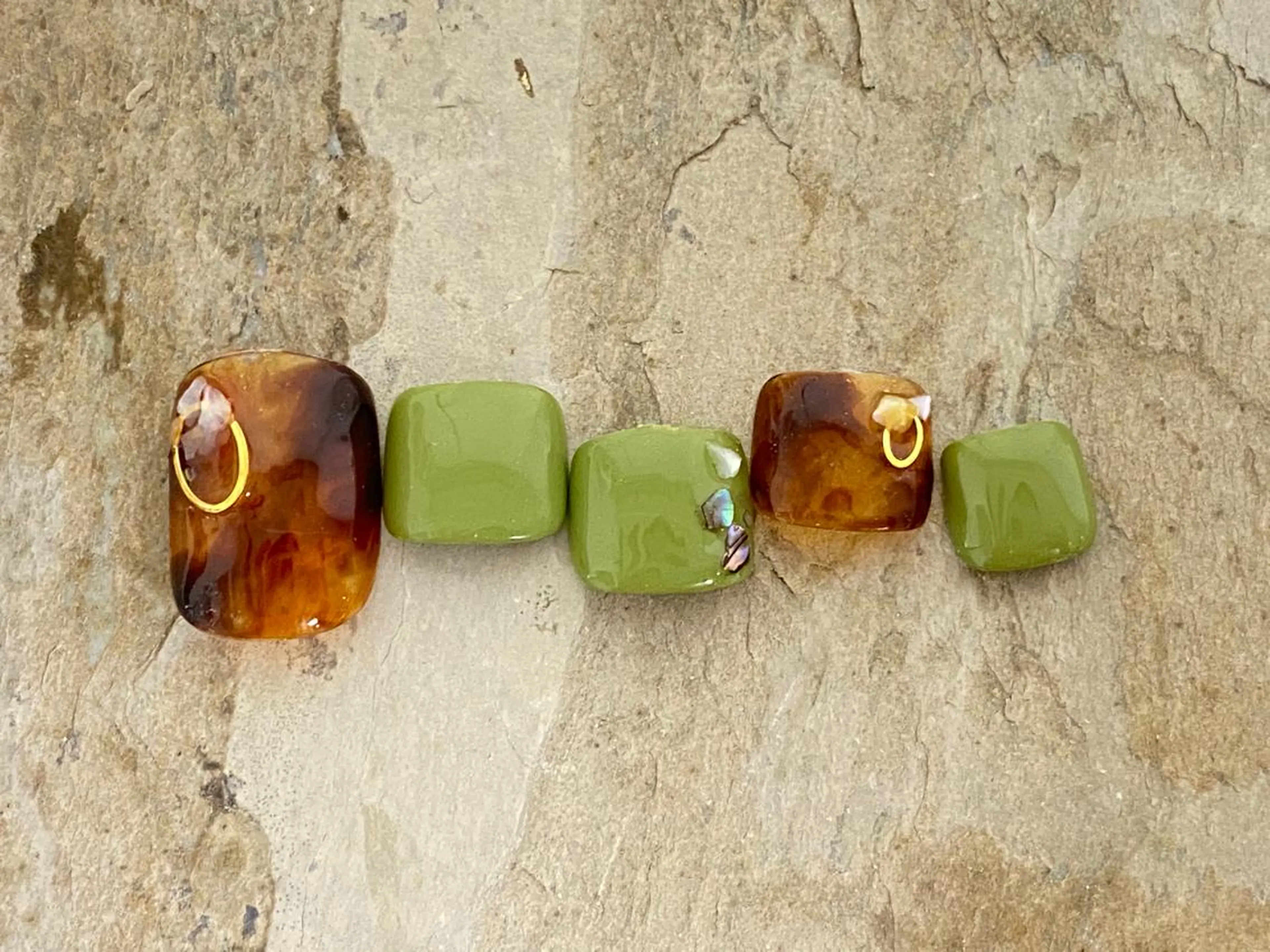 ネイル アートネイル べっ甲ネイル フットネイル MOMO nailのネイルデザイン