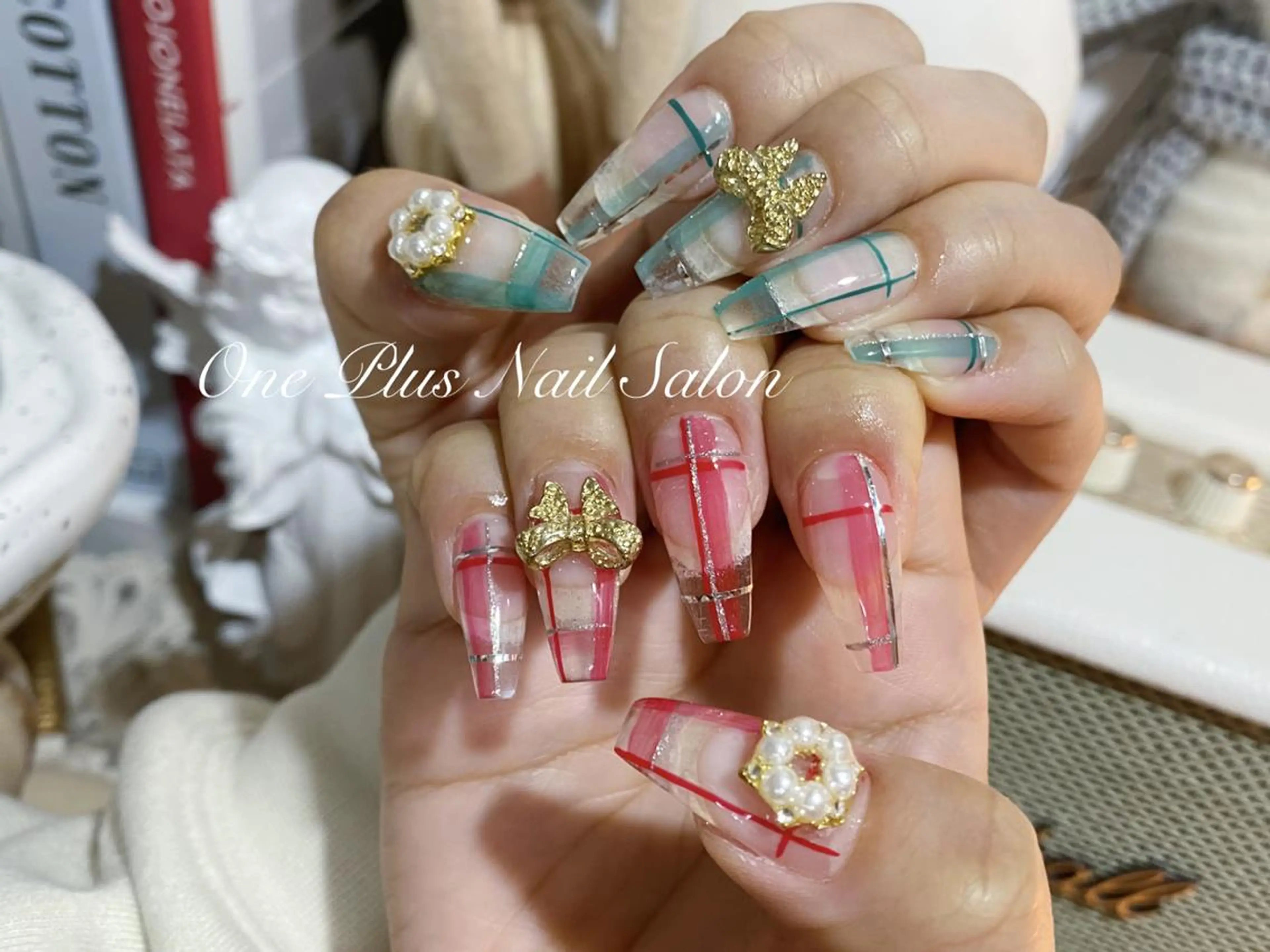 ネイル One Plus Nail Salonのネイルデザイン