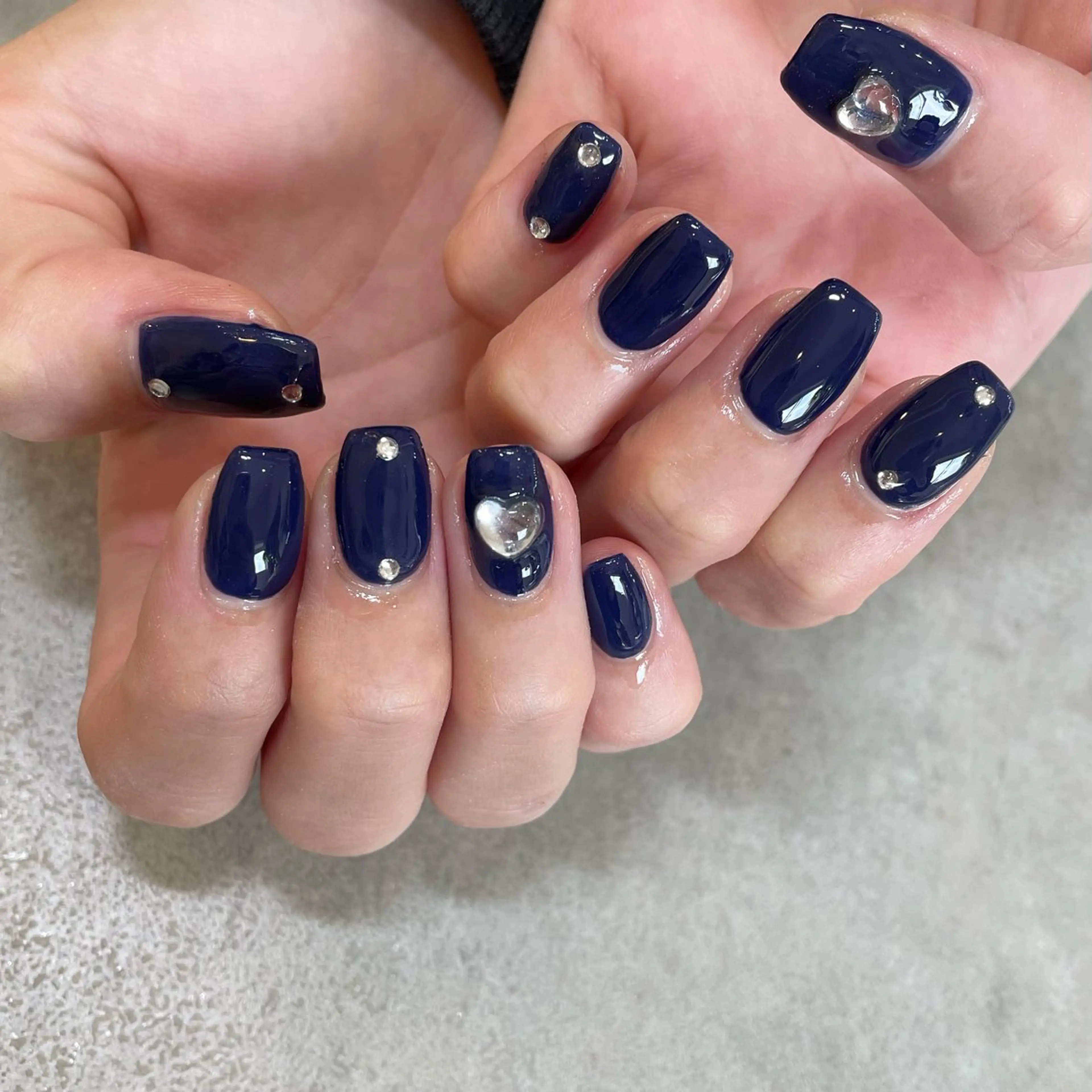 ネイル ネイビー Nail Salon Gummi.のネイルデザイン