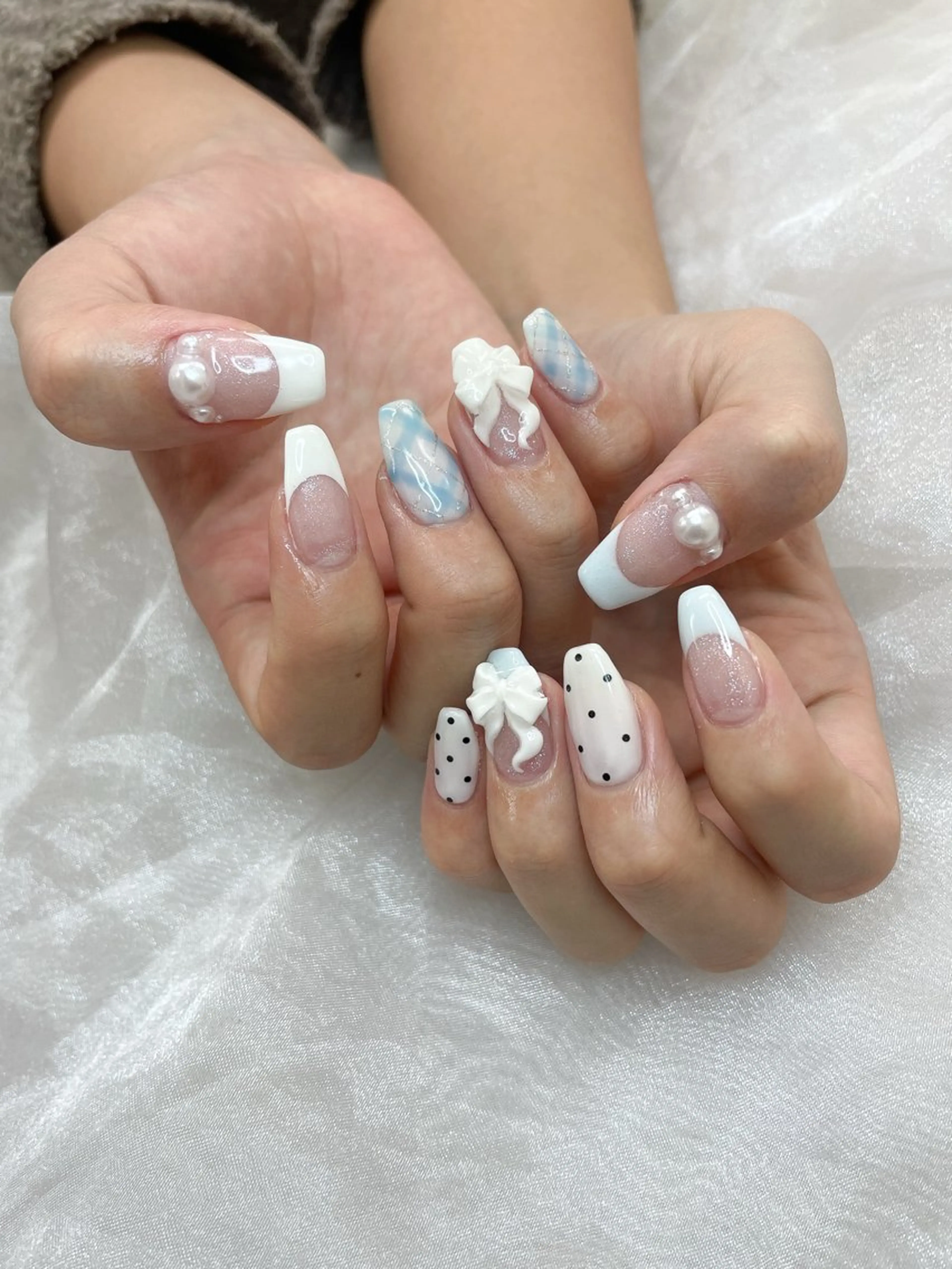 ネイル リボン ハンドネイル 五十嵐 美智のネイルデザイン