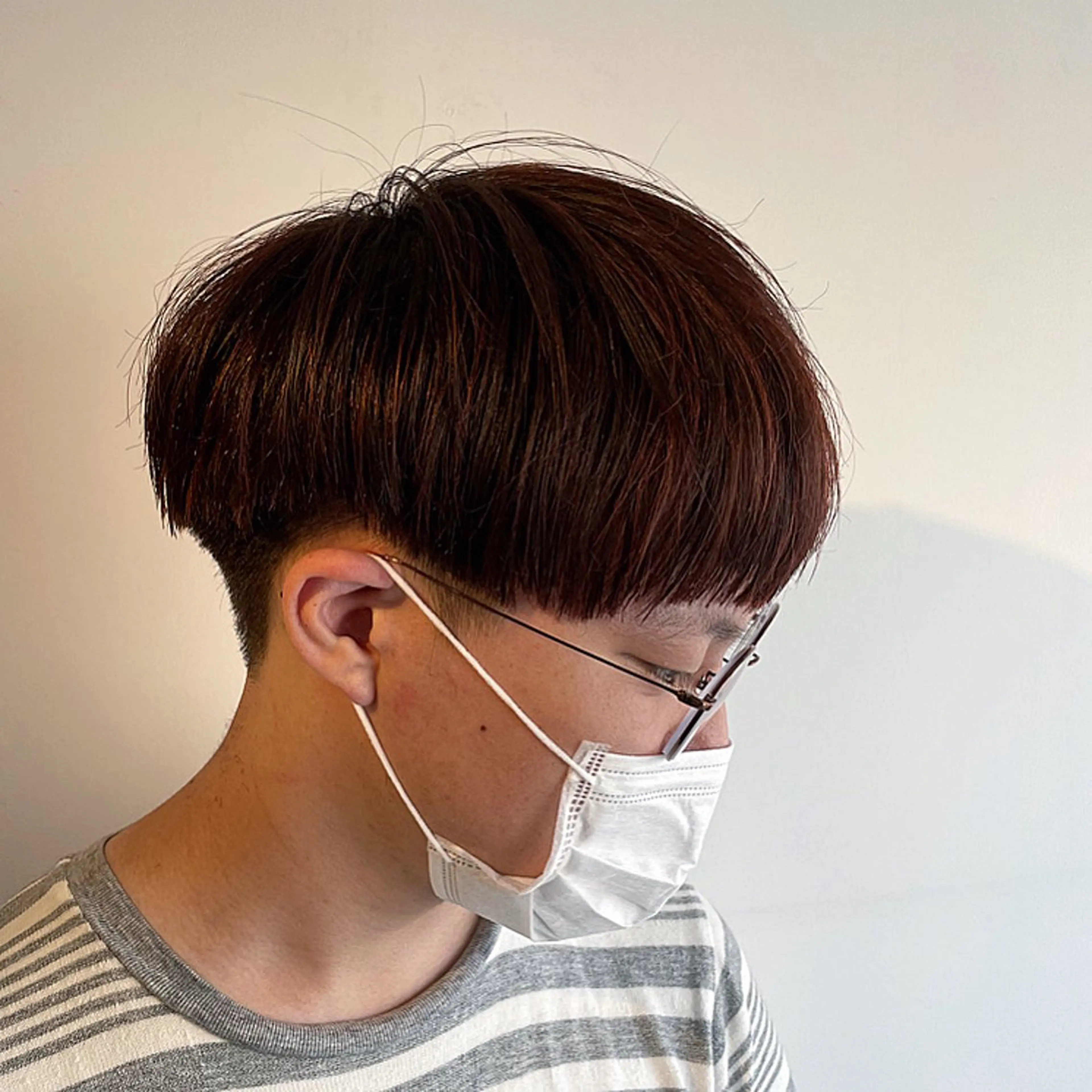 カラー メンズ 安川 麻里菜のヘアスタイル