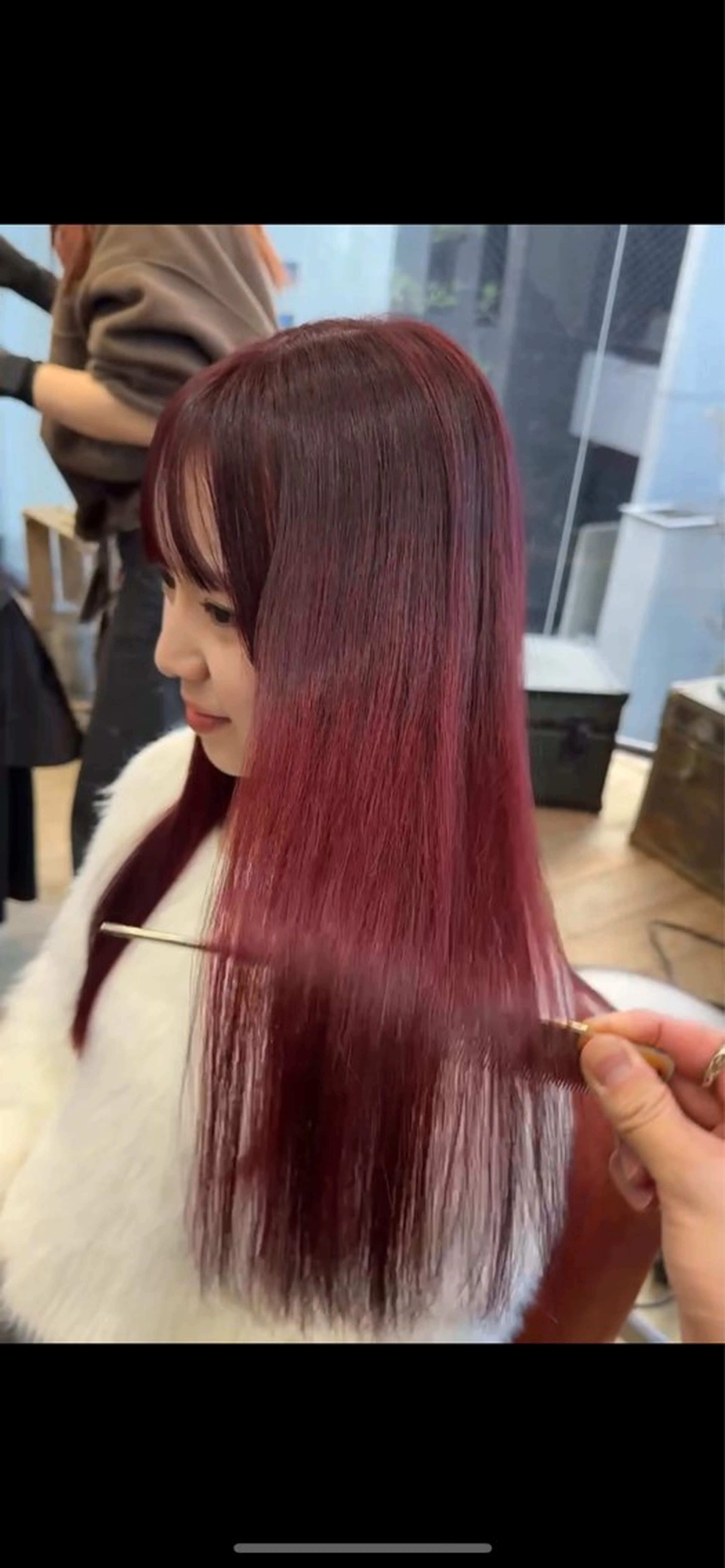 カラー レッドカラー 福士 未来のヘアスタイル