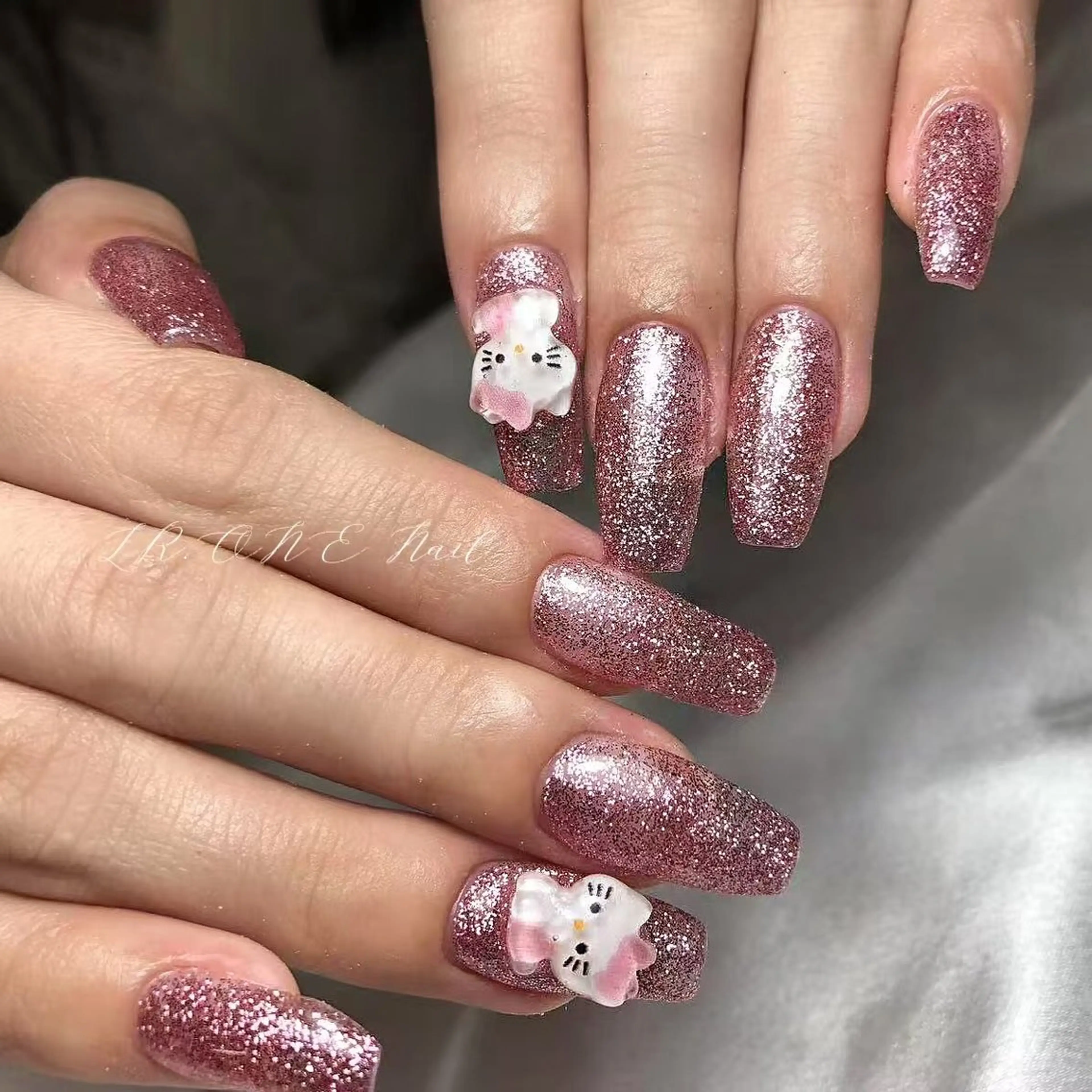 ネイル ハンドネイル LR.ONE ヨウのネイルデザイン