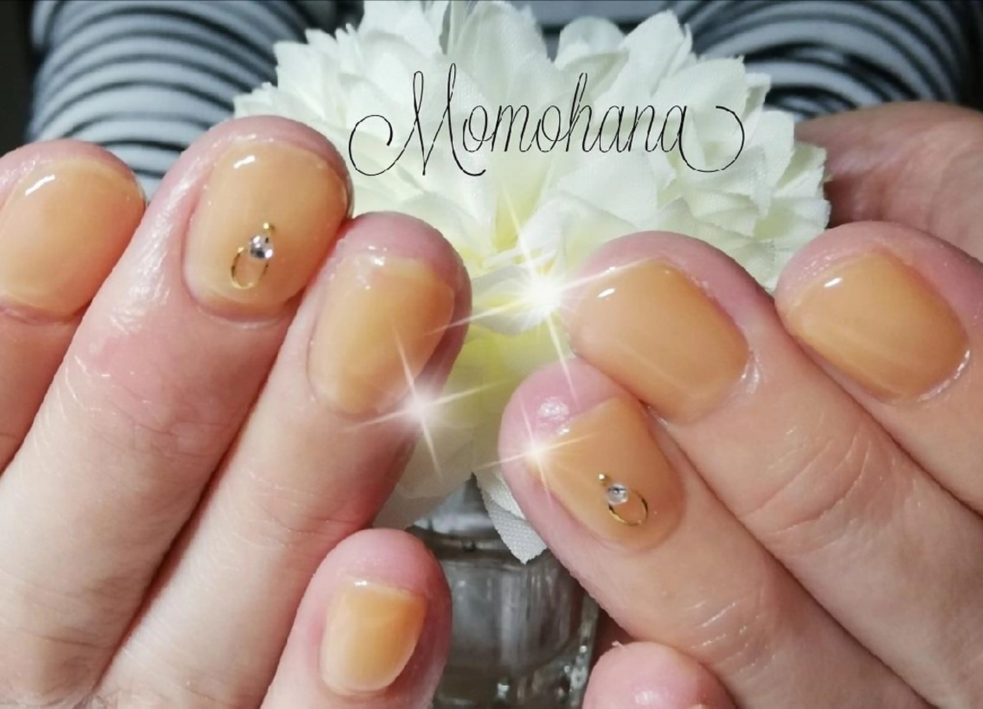 ショート ネイル ワンカラーネイル momohana  のネイルデザイン