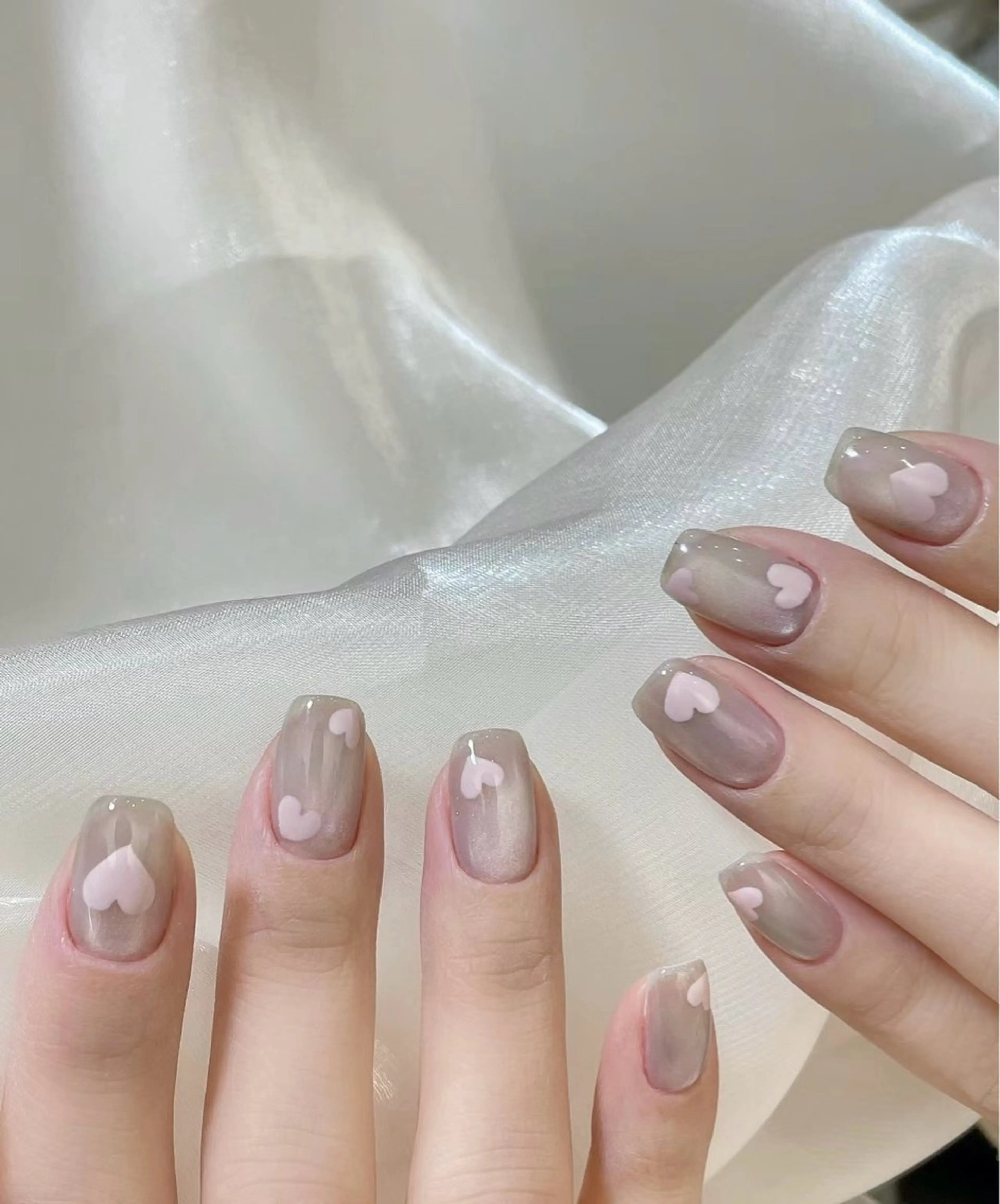 ネイル 長さ出し フットネイル フレンチネイル ジェルネイル ガラスフレンチ ハンドネイル ハンドケア More Glam渋谷店のネイルデザイン