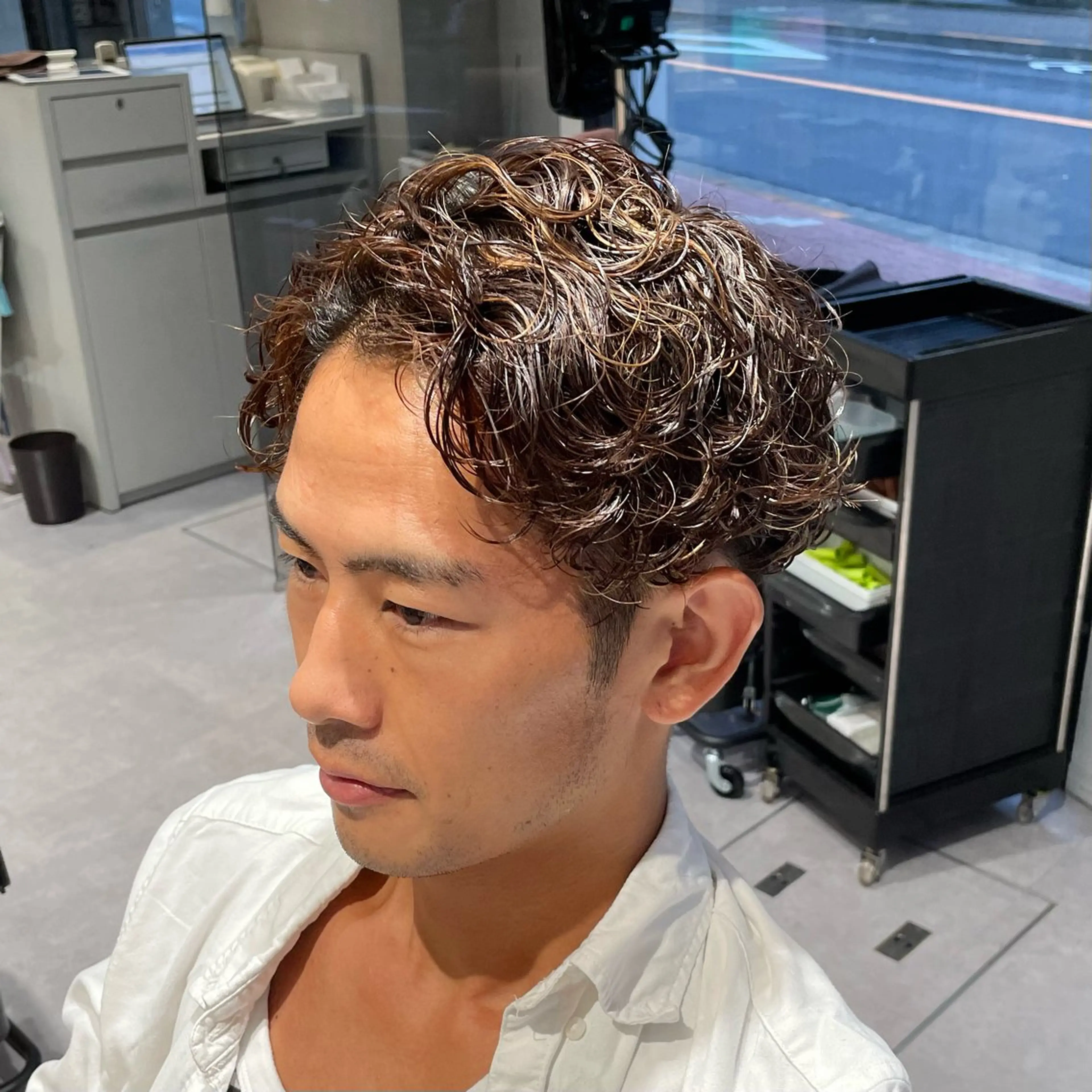パーマ メンズ センターパート 波巻きパーマ 🏝🌞メンズ人気 平澤日向🌞🏝のヘアスタイル