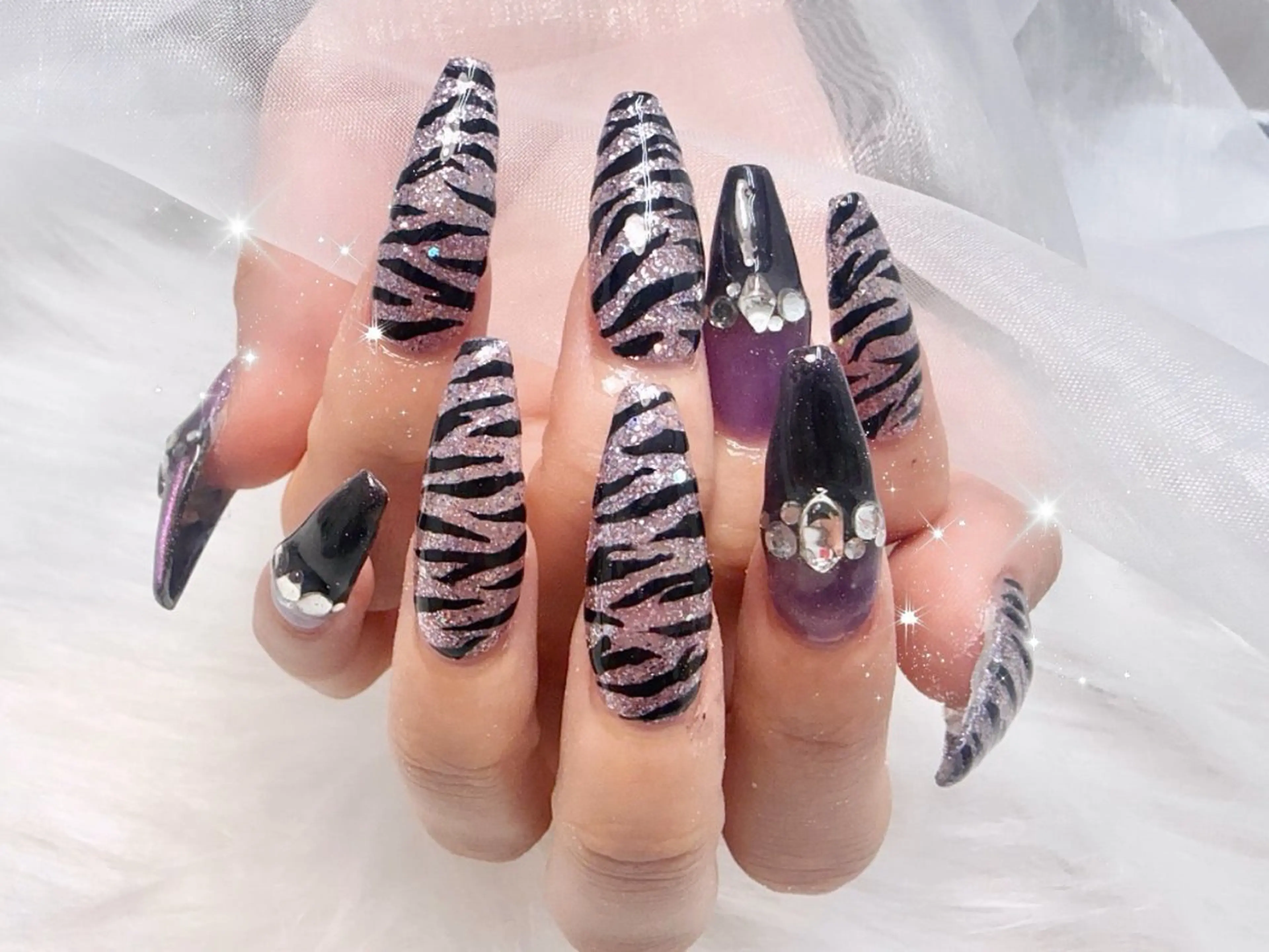 ロング ハンドネイル Lili Nail Studio西荻窪店のネイルデザイン
