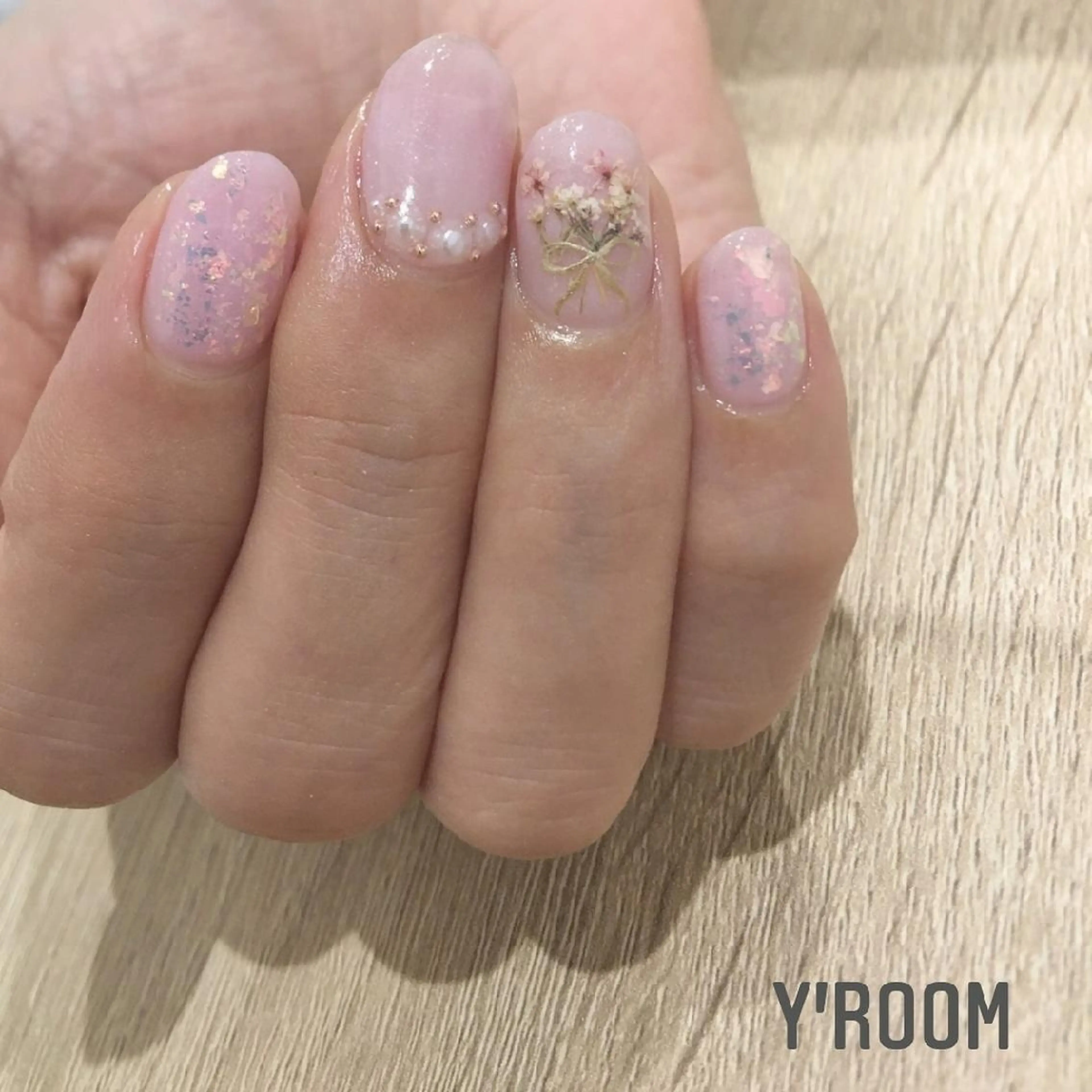 ネイル フラワーネイル ジェルネイル ニュアンスネイル ワンカラーネイル パラジェル ハンドネイル YUKA （ネイリスト）のネイルデザイン