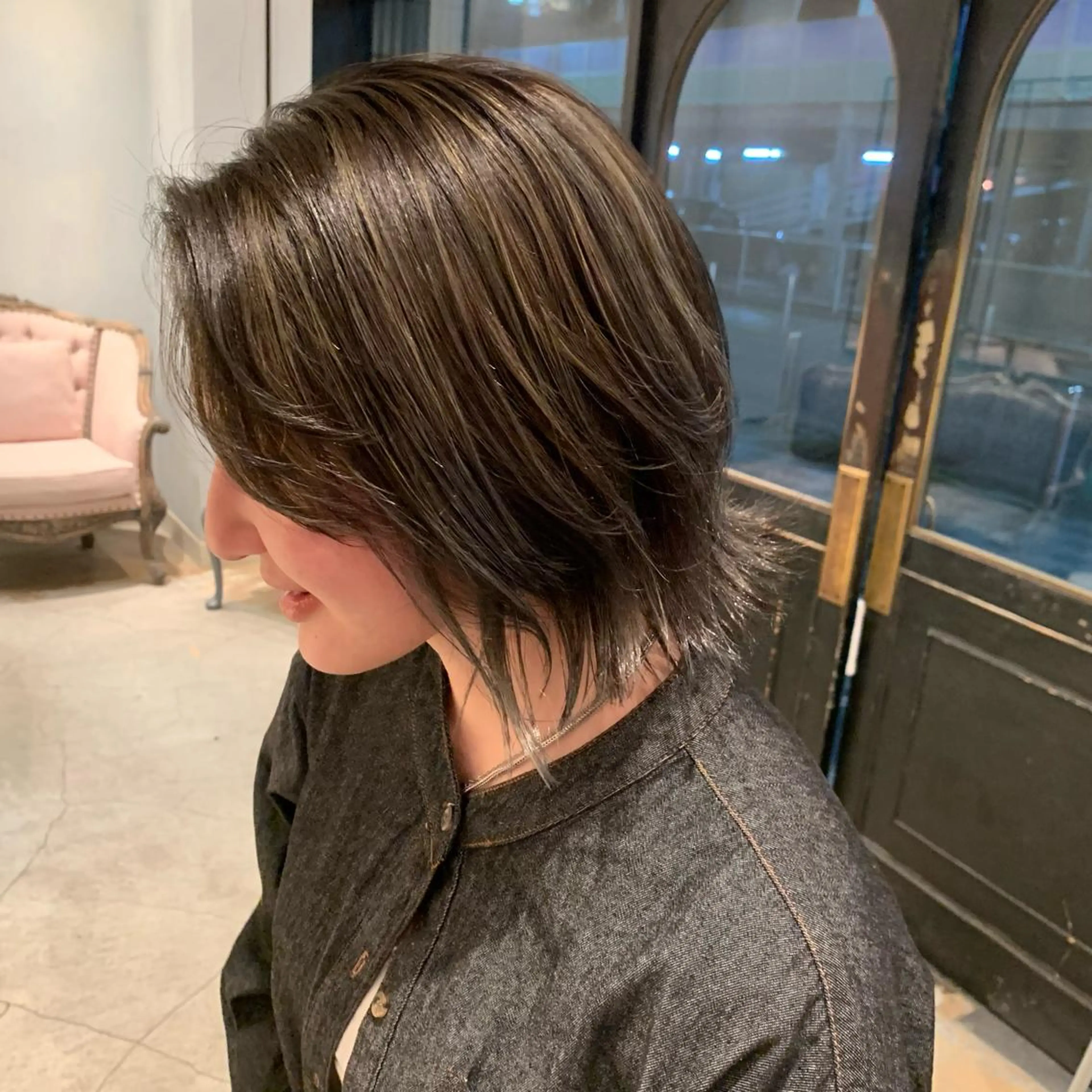 ミディアム カラー ベージュカラー ハイライトカラー オリーブベージュ ハイライト BAROQUE gotou 🌙のヘアスタイル