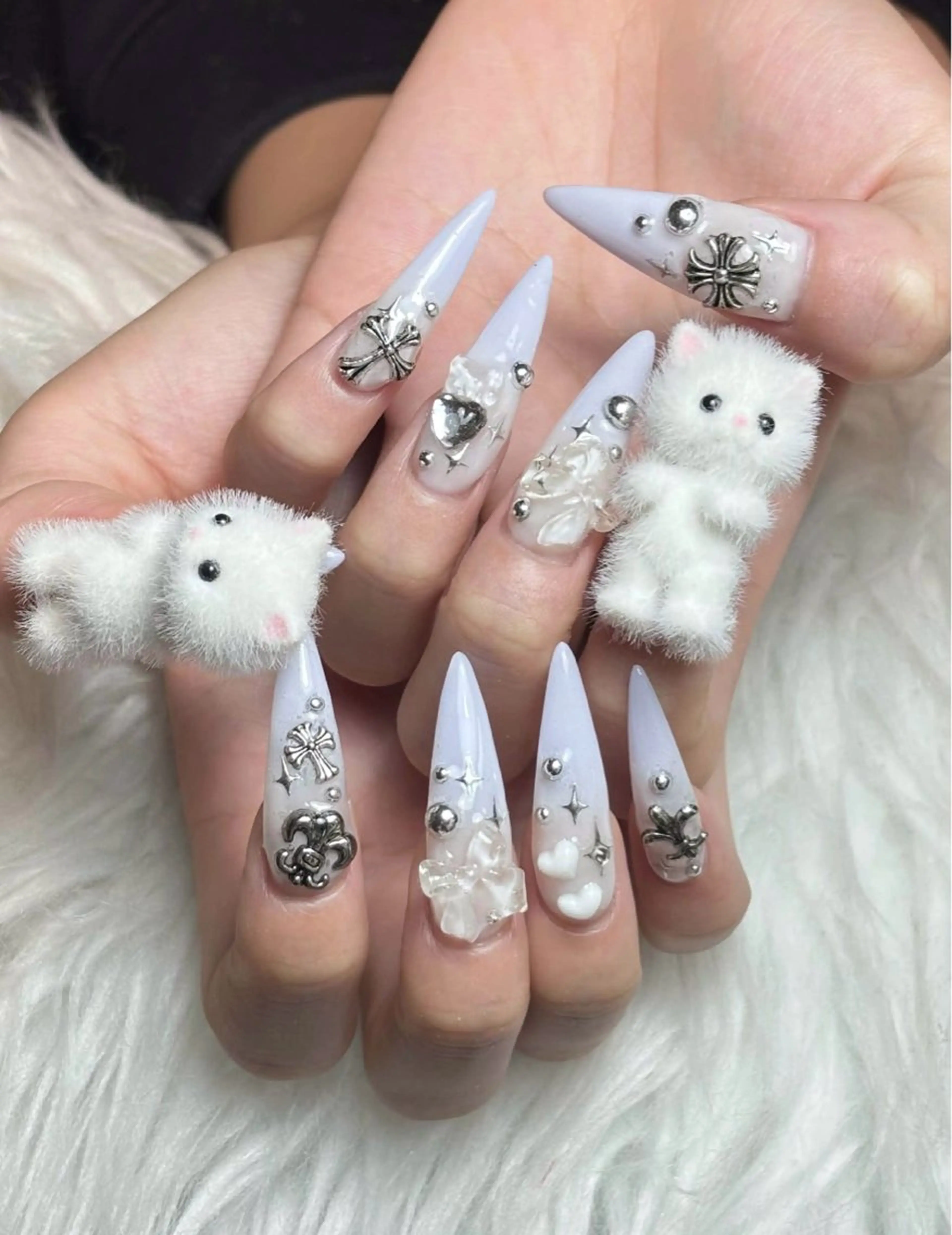 ネイル チークネイル ドット フレンチネイル グラデーション ハート ハンドネイル ハンドケア Eli Nails 新宿のネイルデザイン