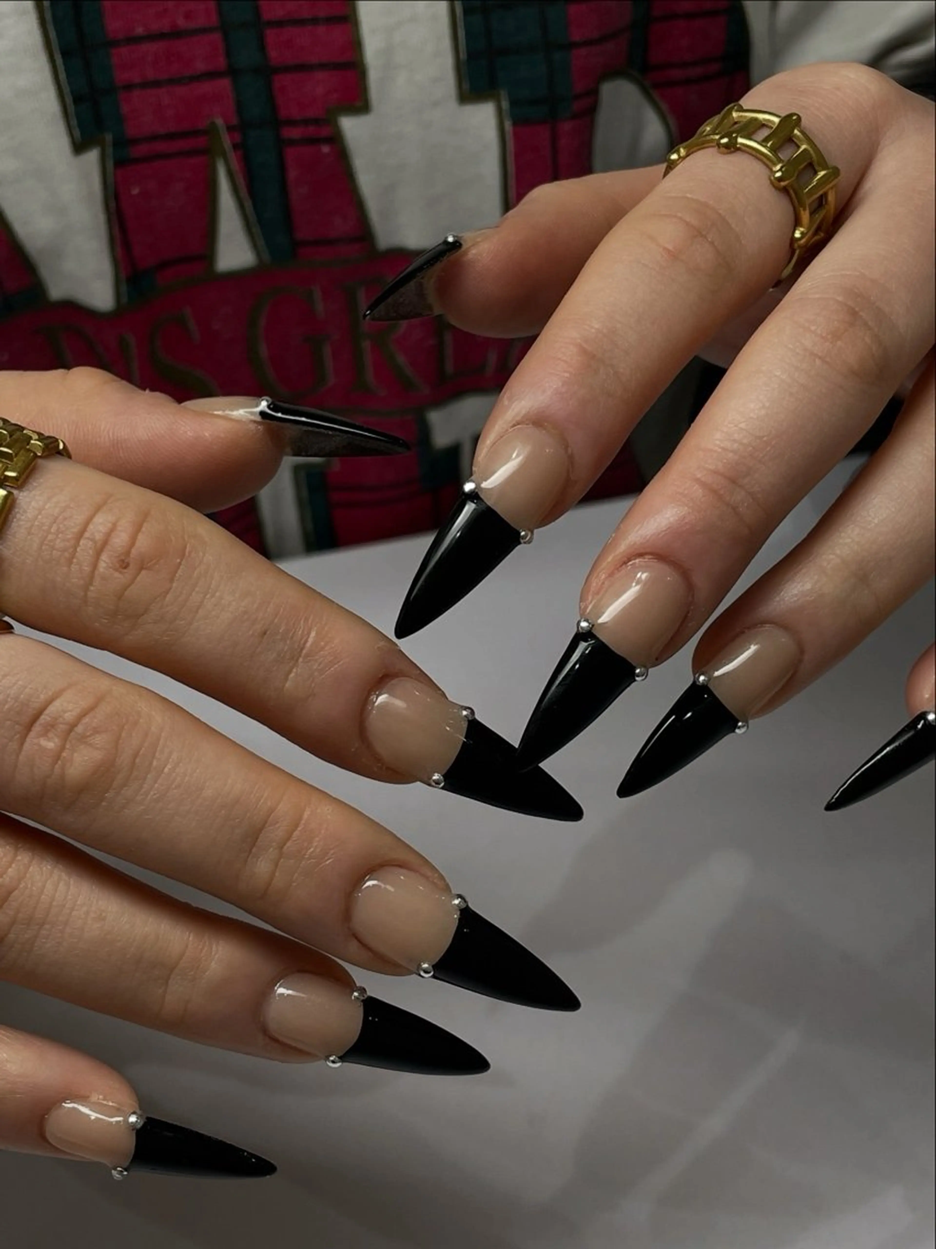 ネイル GO TODAY シェアサロン 渋谷Amiu店所属・渋谷ネイル🎀 y2k/海外ネイルのネイルデザイン