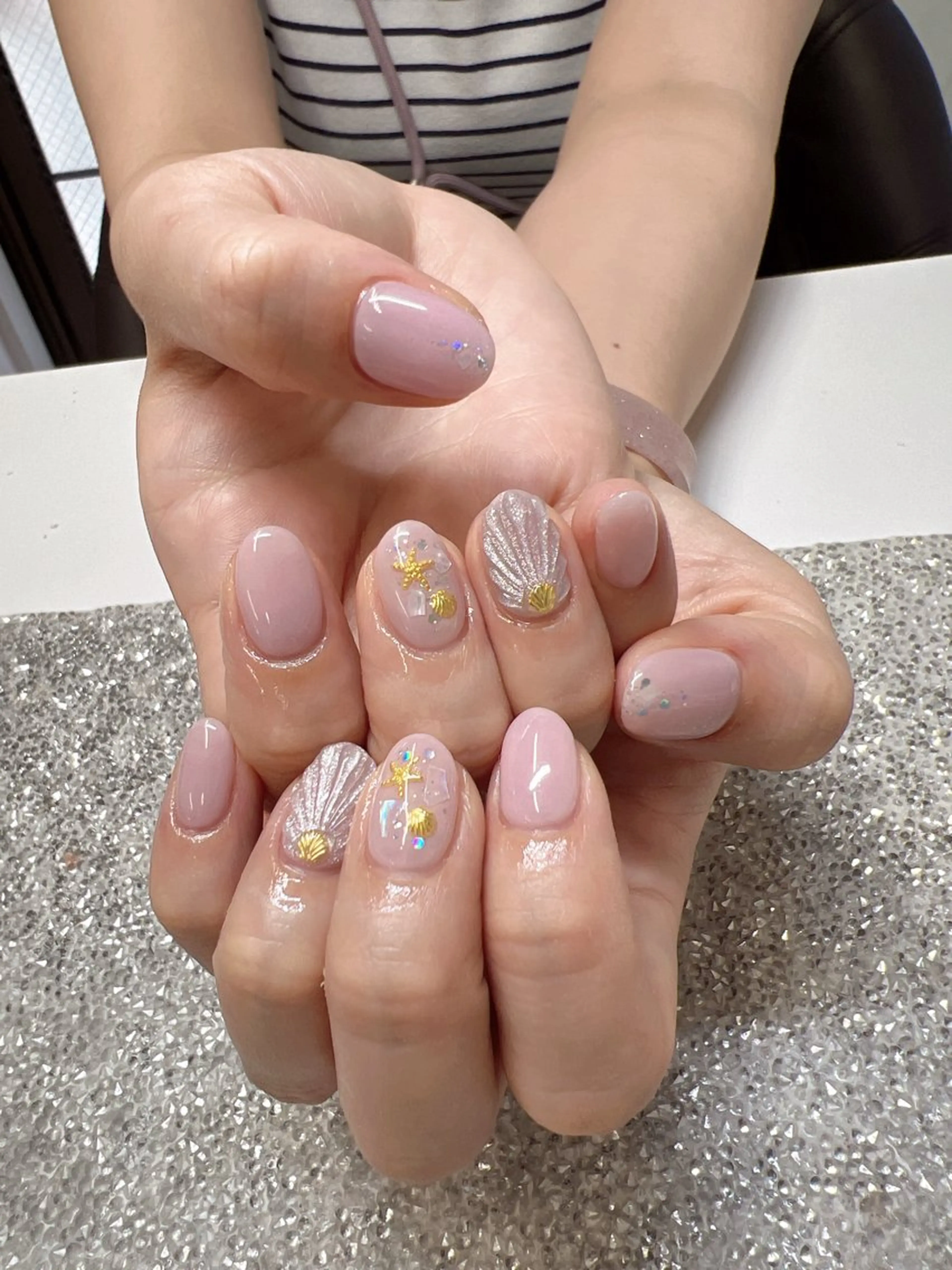 ネイル ガレンドウ 白澤 愛子のネイルデザイン