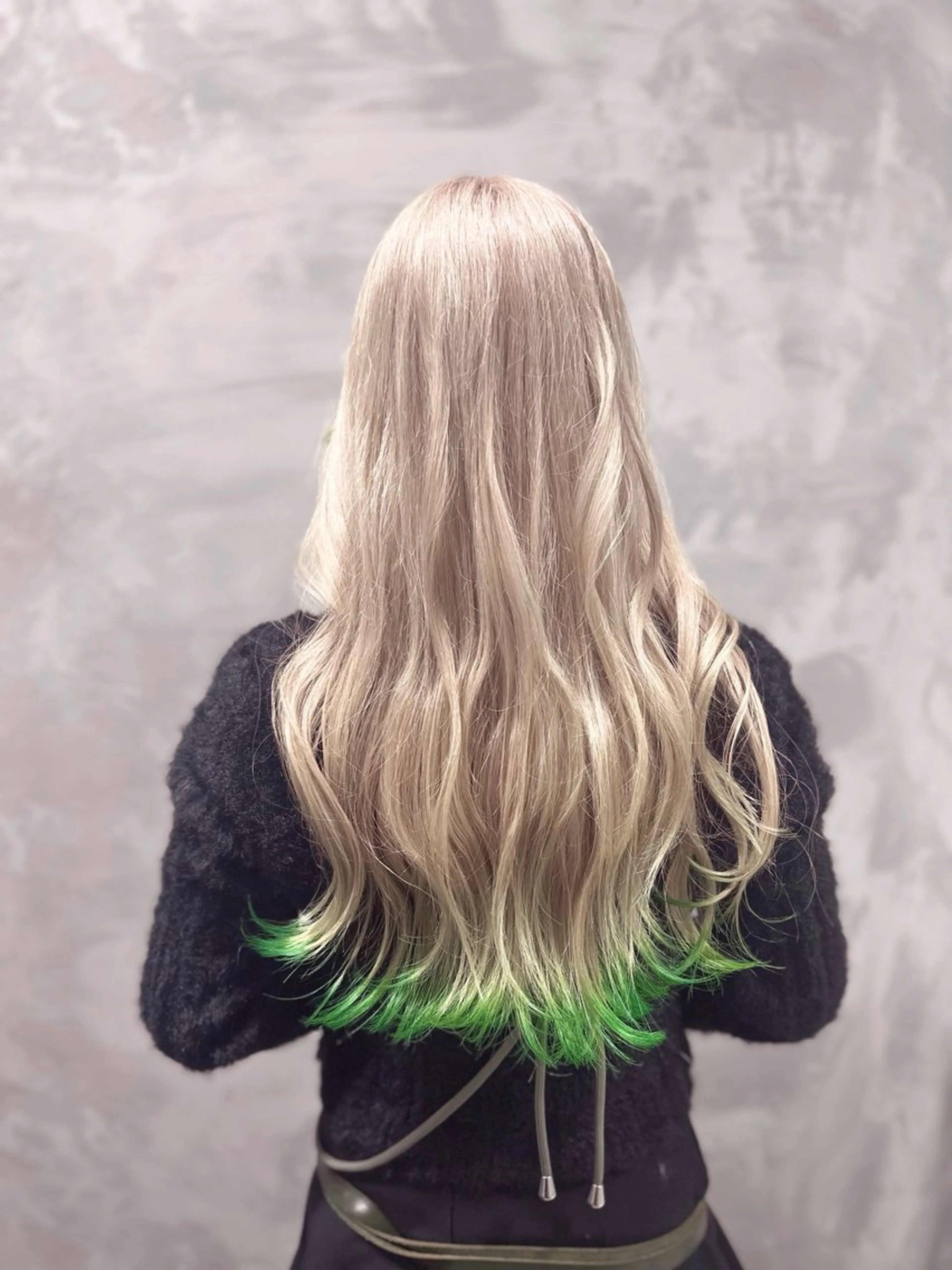 セミロング カラー ブリーチ ケアブリーチ ダブルカラー イヤリングカラー ハイライトカラー カット ヘアカラー newi ナカノのヘアスタイル