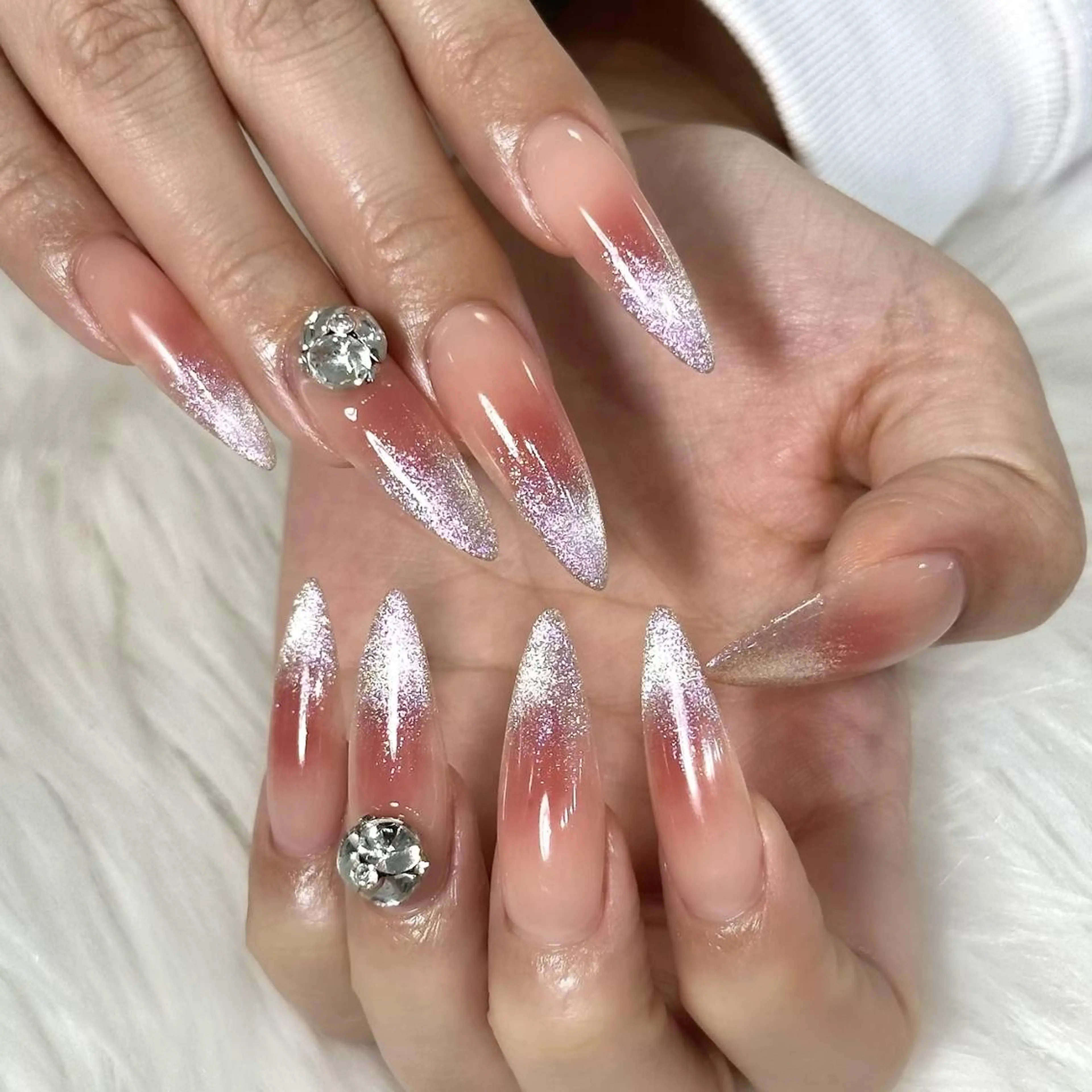 ネイル ❤️💛REBEST 京橋　nailのネイルデザイン