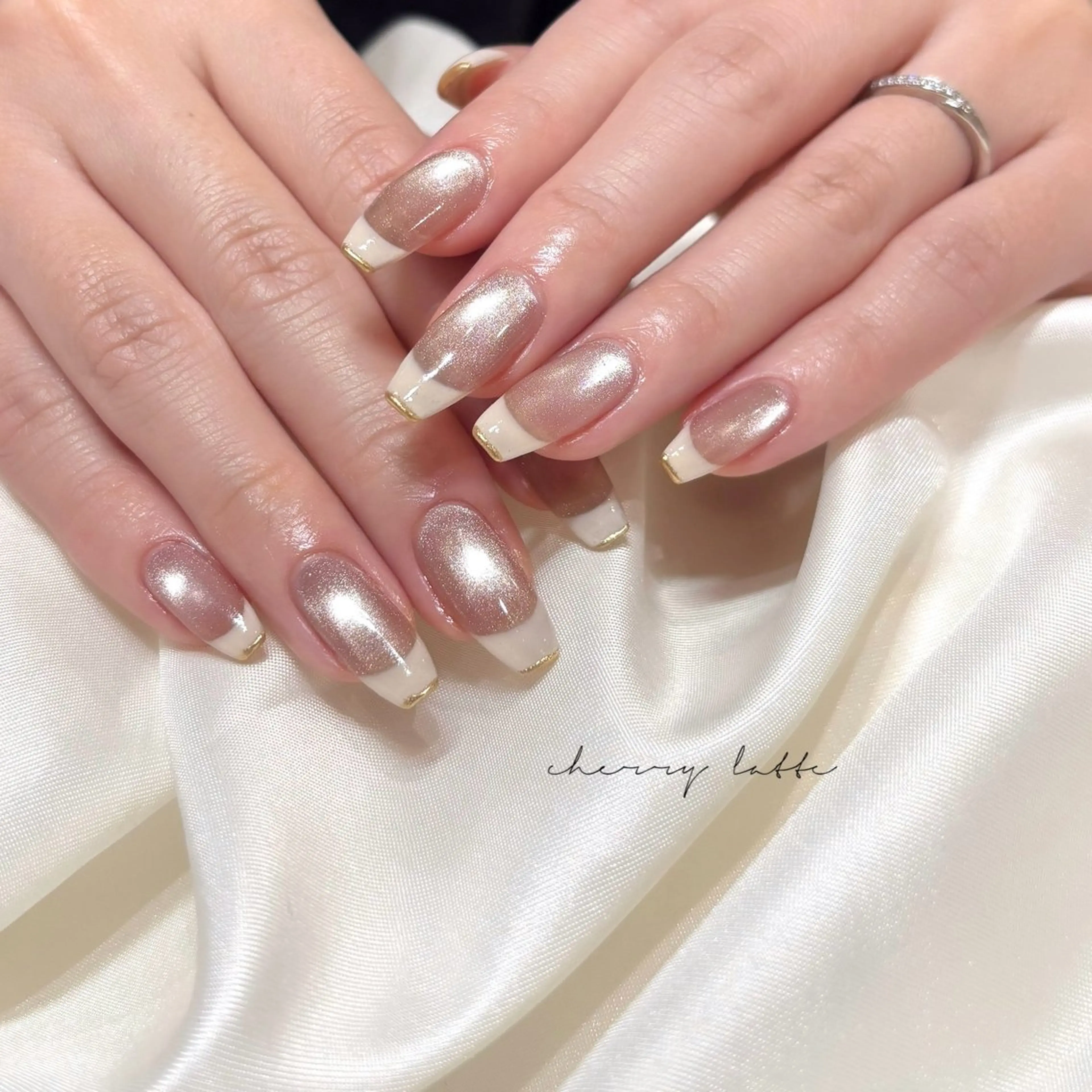 ネイル フレンチネイル ミラーネイル LUCY心斎橋所属・LUCY心斎橋/ 💍Saki💍のネイルデザイン