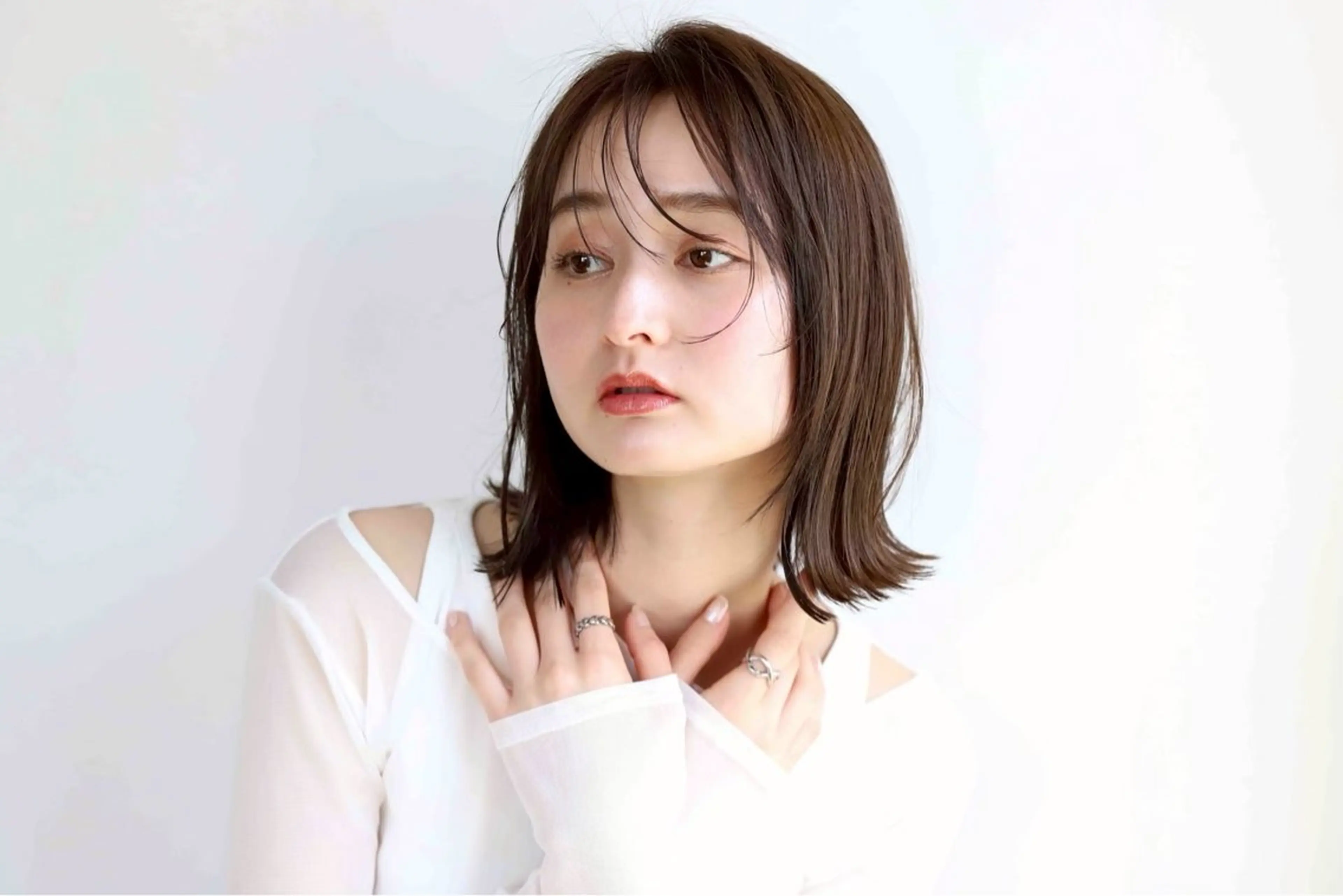 ショート 尾崎 優花のヘアスタイル