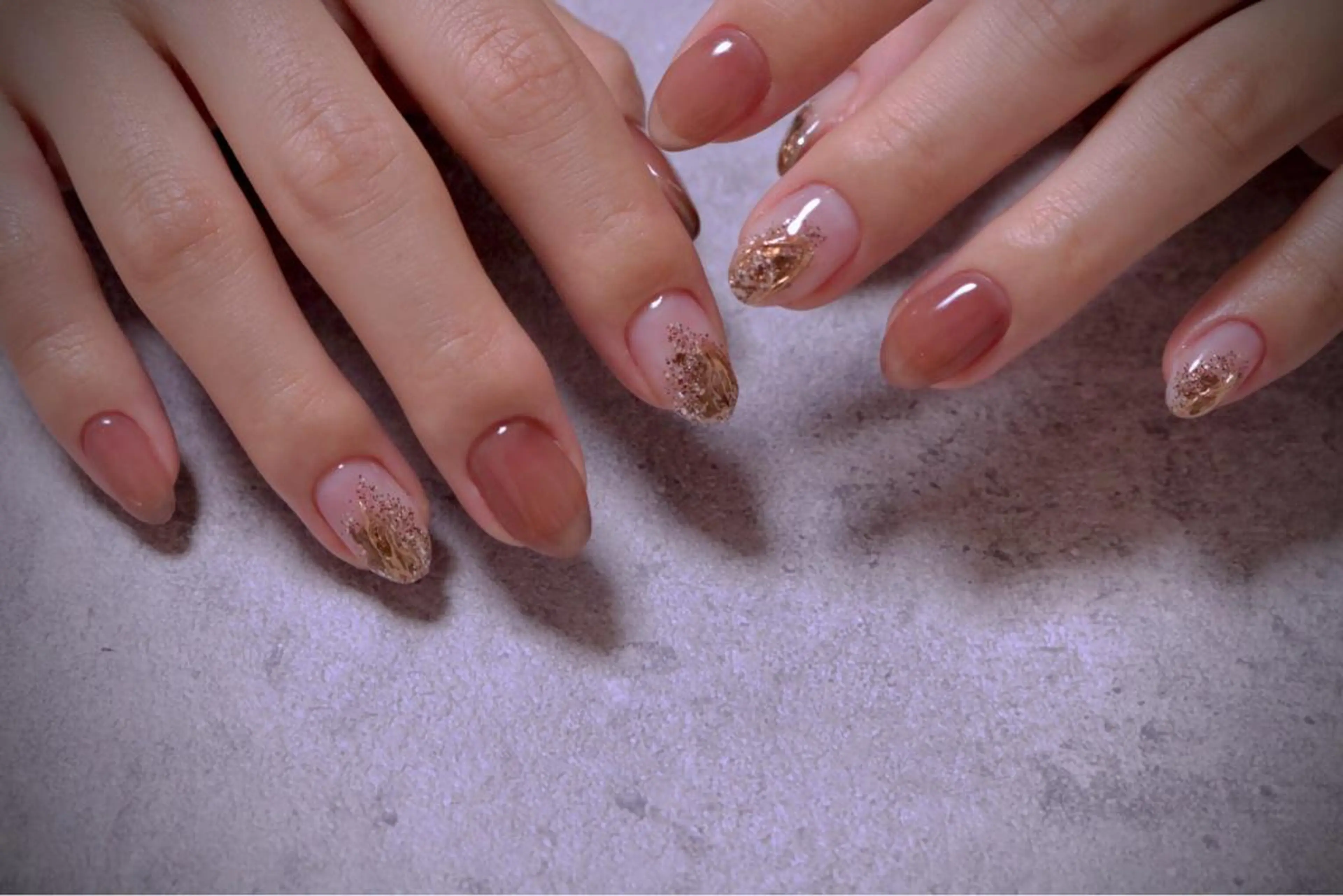 ネイル オーロラネイル カジュアル フラッシュネイル ジェルネイル ラメ(グリッター) MH Nailのネイルデザイン