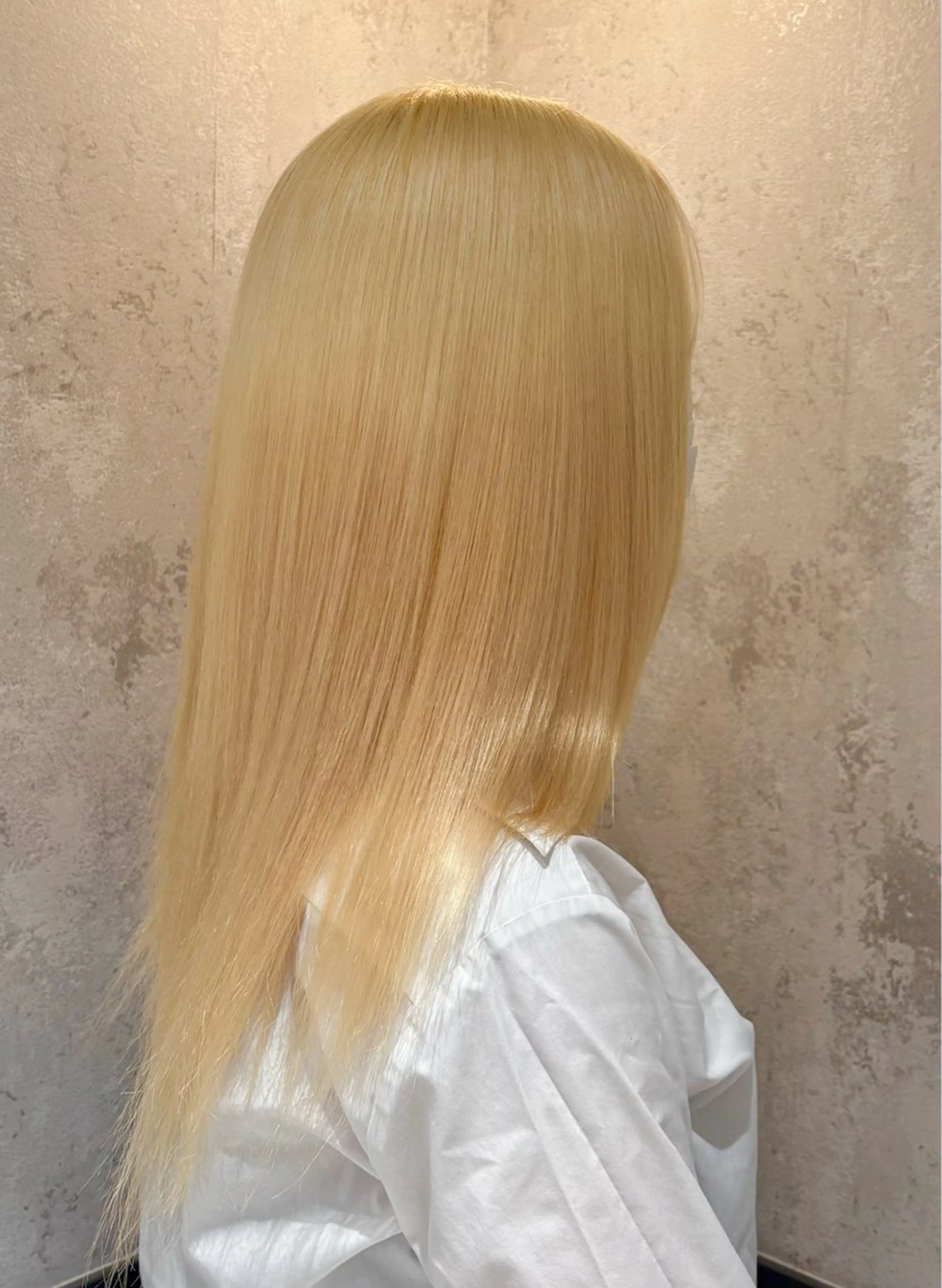 セミロング ヘアカラー 向山 月雫のヘアスタイル