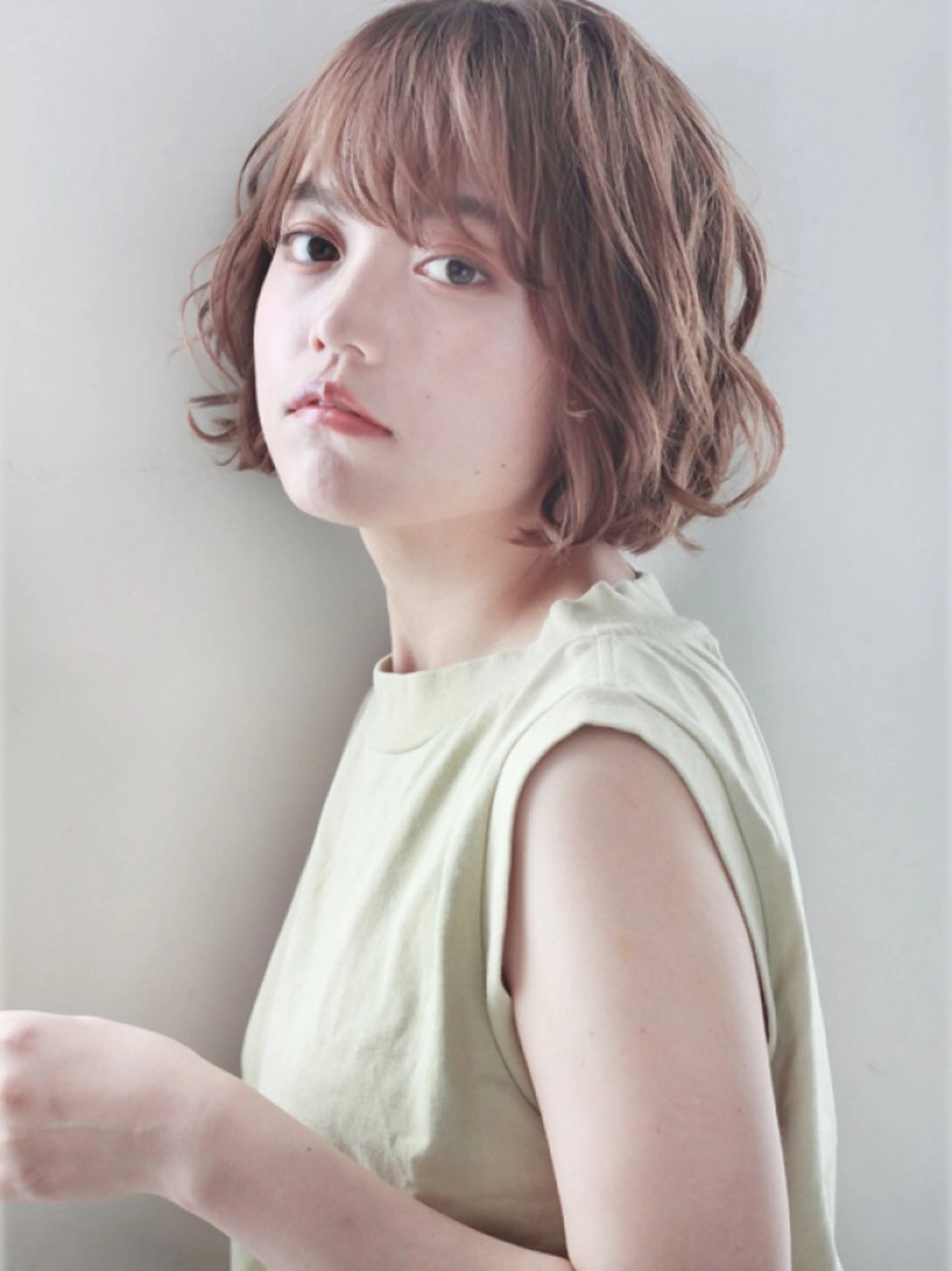 ミディアム カット パーマ 縮毛矯正×髪質改善 カラー×クロスパーマのヘアスタイル