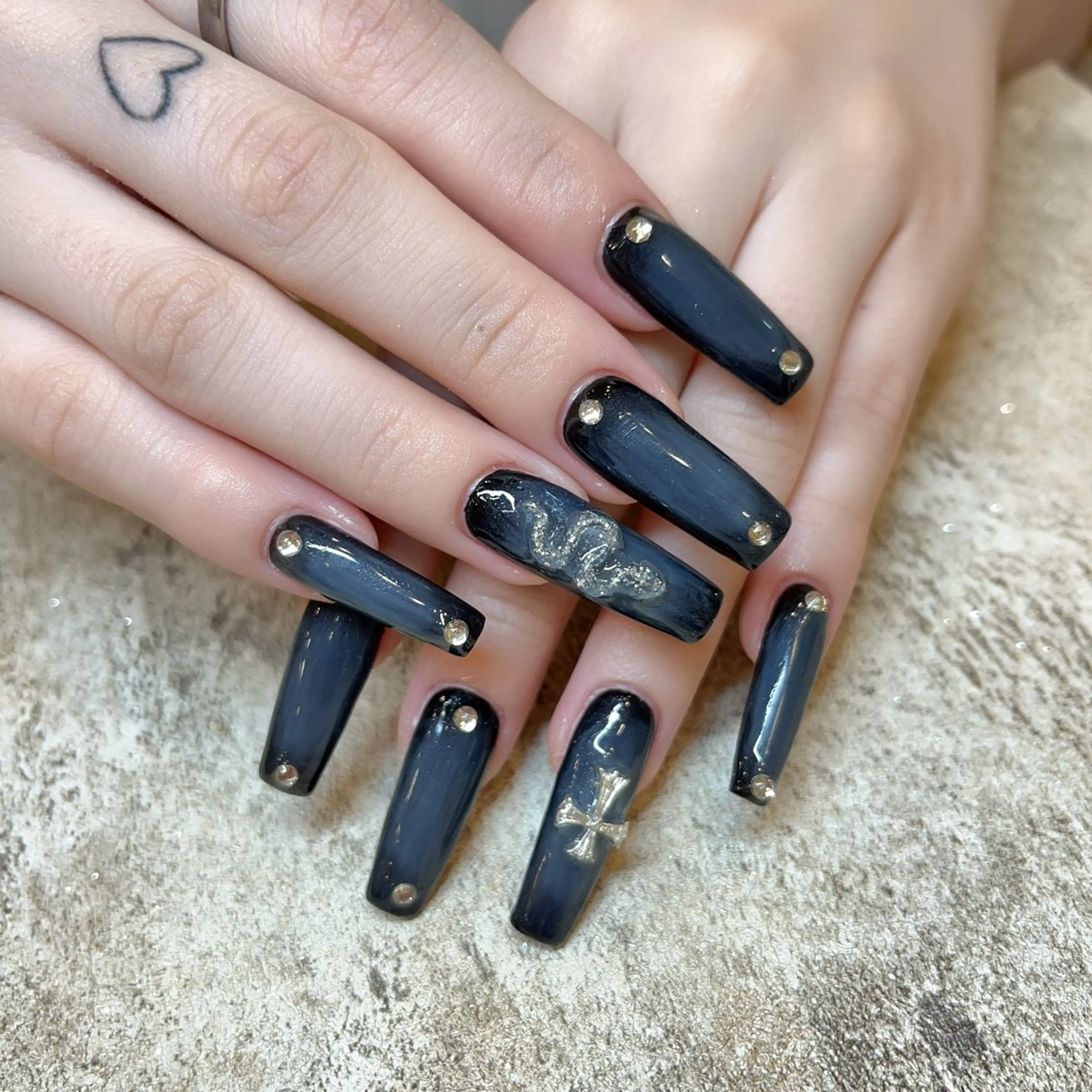 ネイル ハンドネイル COCO ネイルのネイルデザイン