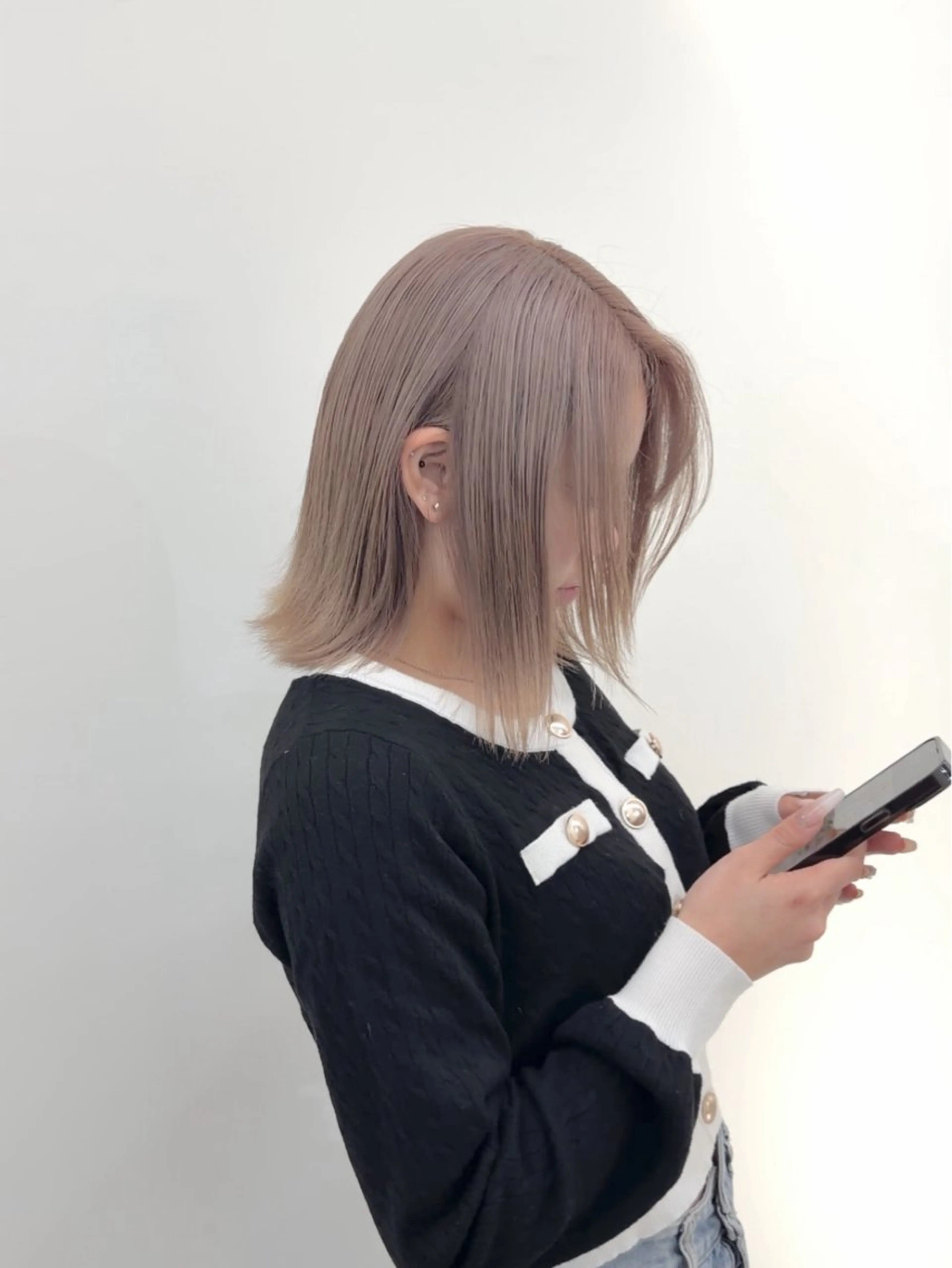 カラー グレージュ ヘアカラー トリートメント 旭岡龍明/ハイトーン /ケアブリーチのヘアスタイル