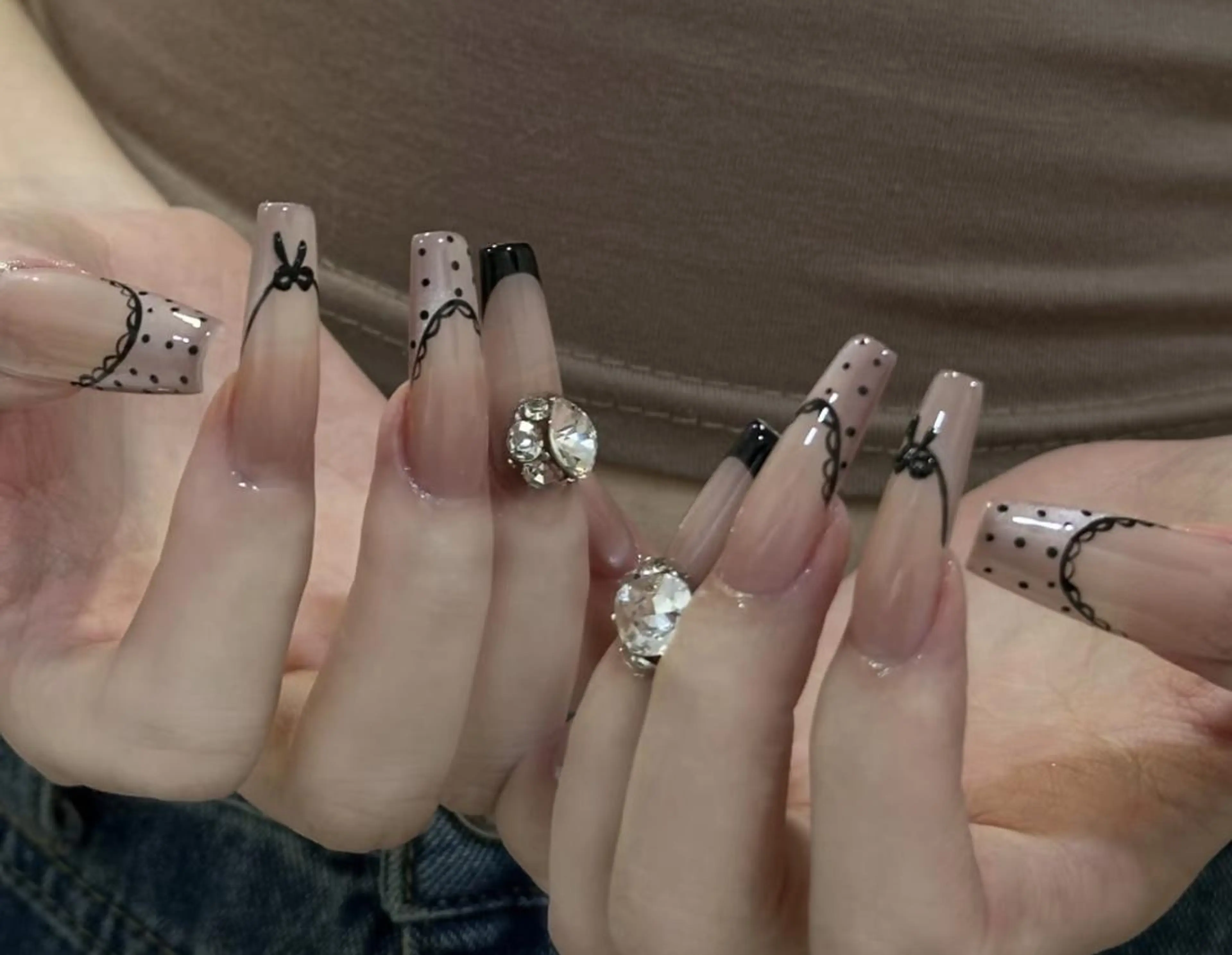 ネイル ハンドネイル ハンドケア 🍑 momo_nailのネイルデザイン