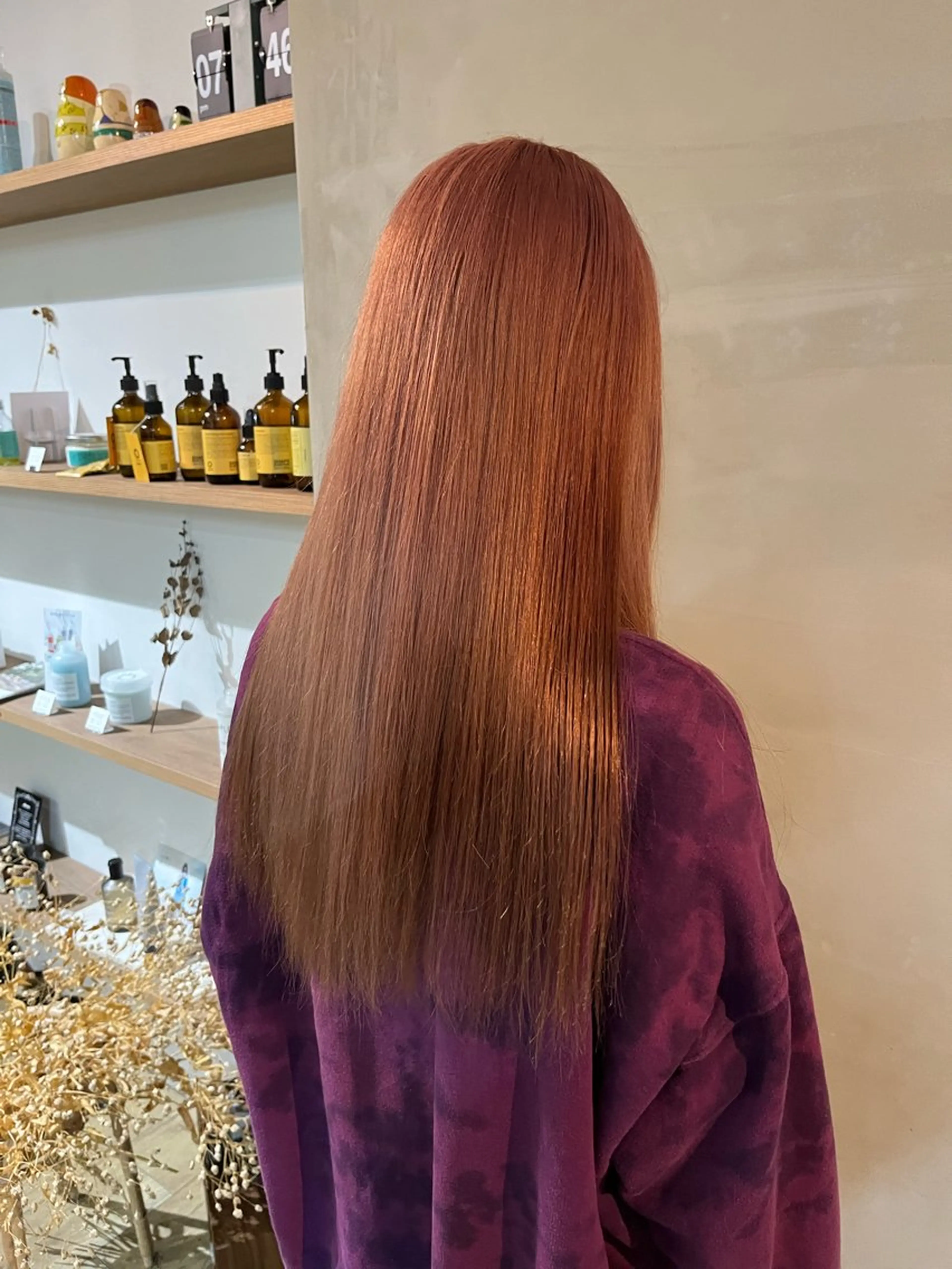 カラー ベージュカラー ブリーチ ピンクカラー ピンクベージュ ヘアカラー 石江 奈琉のヘアスタイル