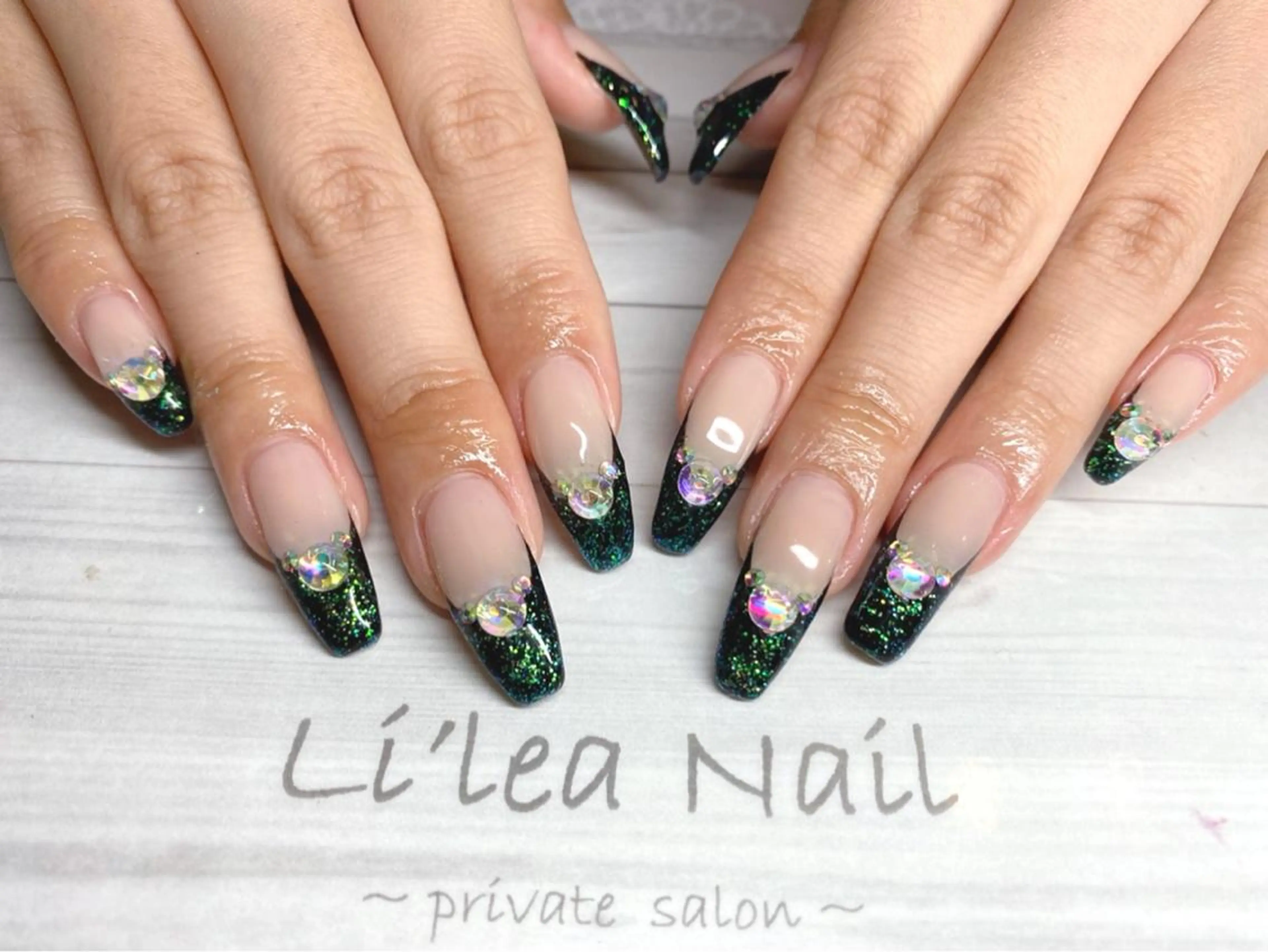 ネイル Li'leaNail AINAのネイルデザイン
