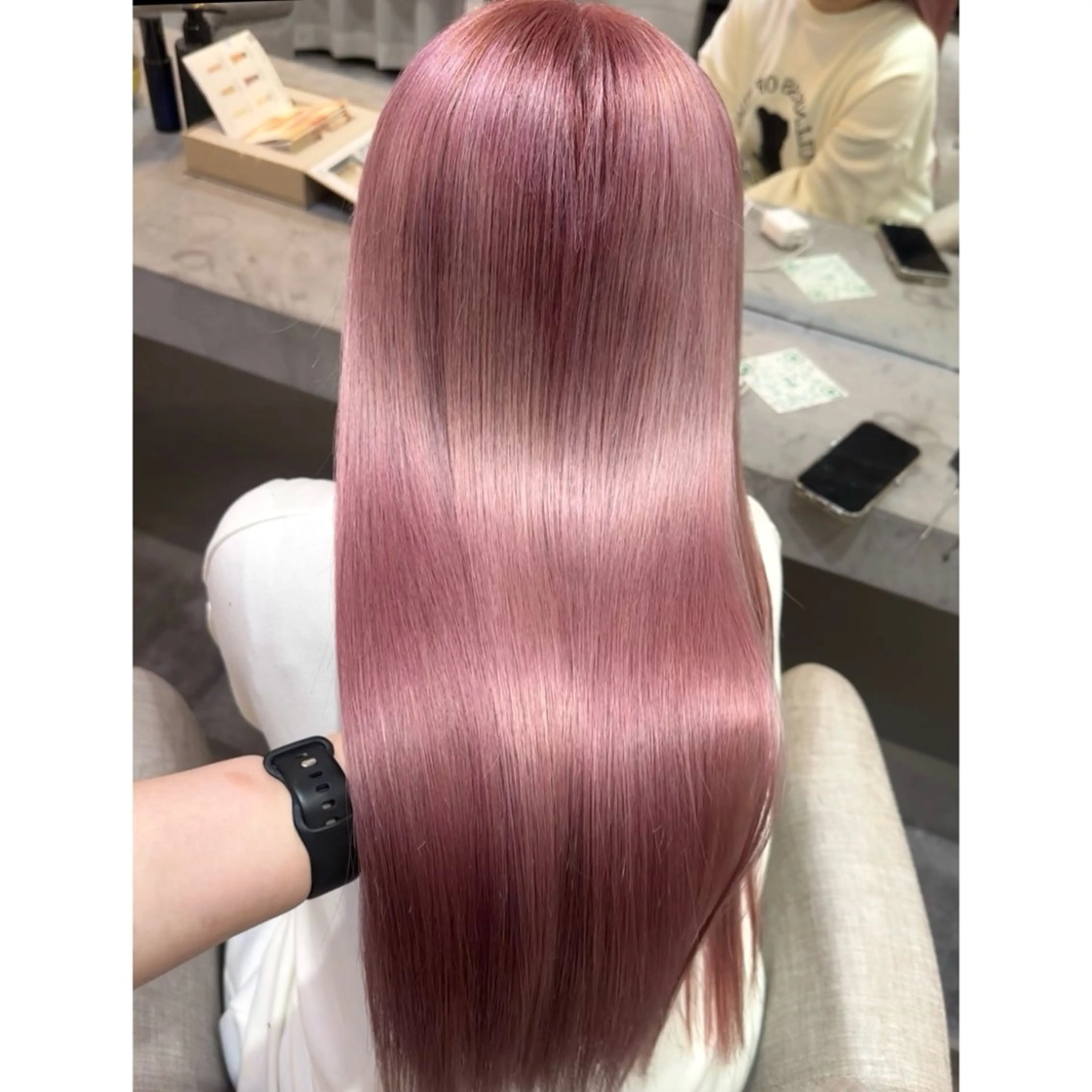 ロング カラー ヘアアレンジ ハイトーンカラー ヘアカラー 🖤kana/艶髪/ 韓国風暗髪カラー🖤のヘアスタイル