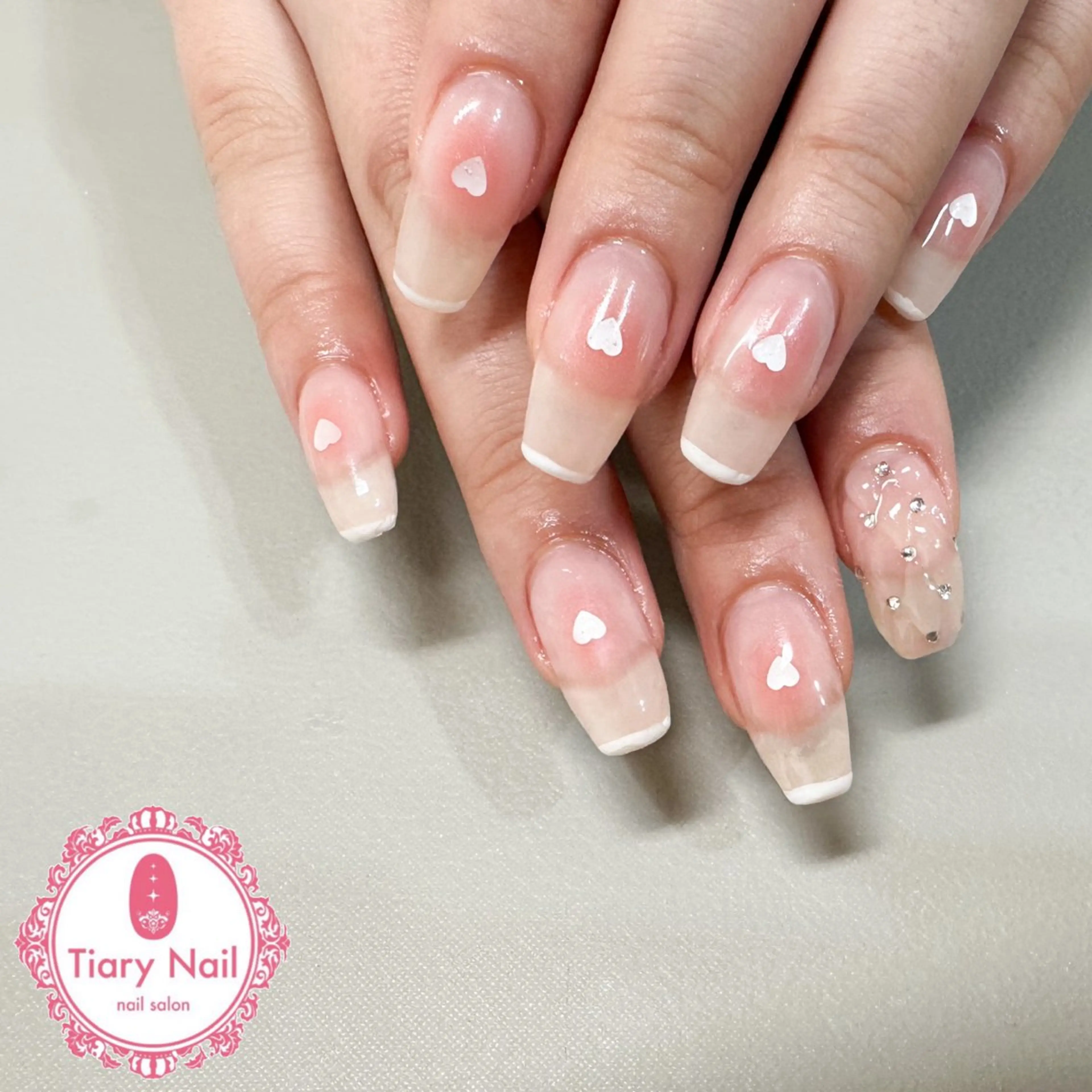 ネイル tiarynail K K🐼のネイルデザイン