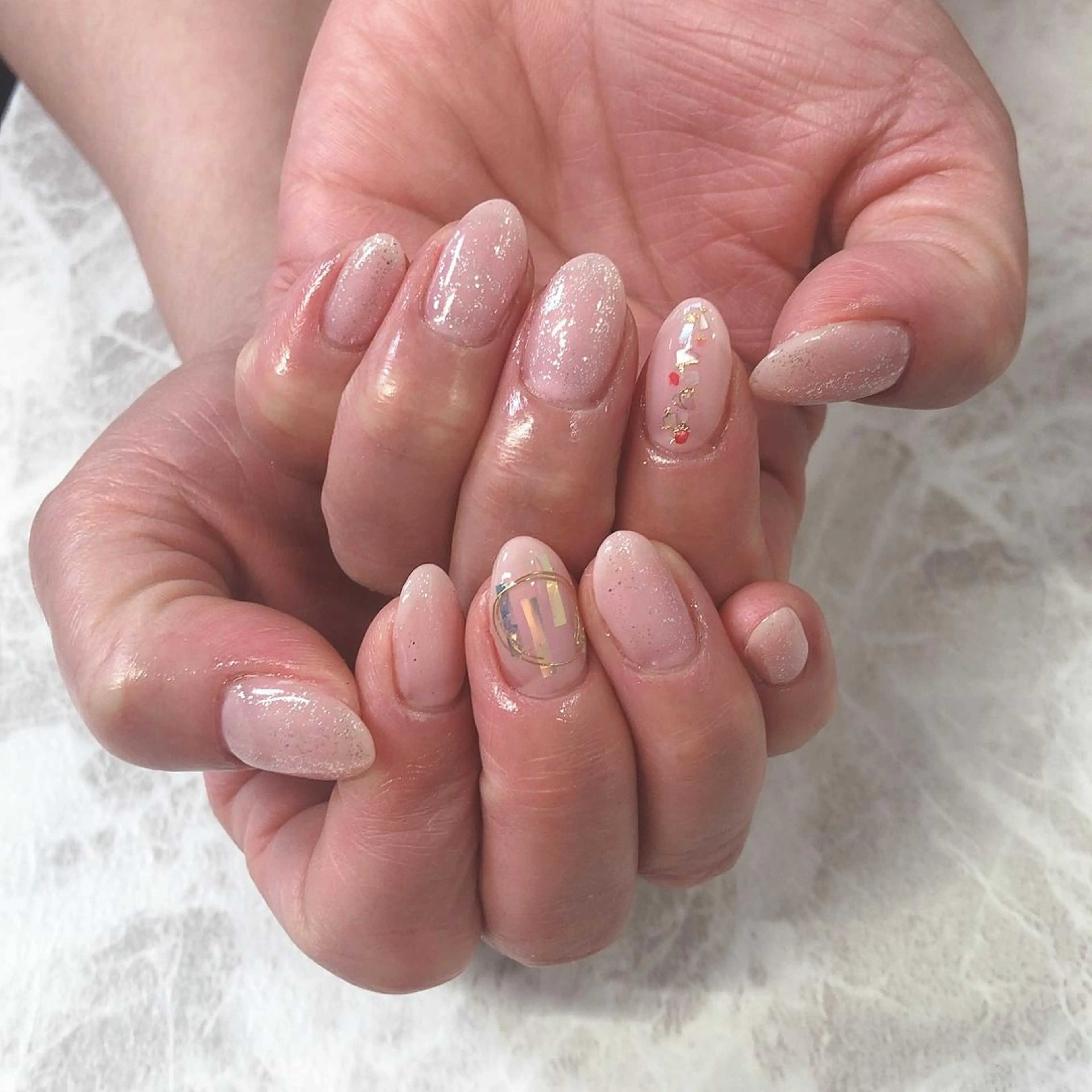 ネイル ハンドネイル 西岡 杏のネイルデザイン